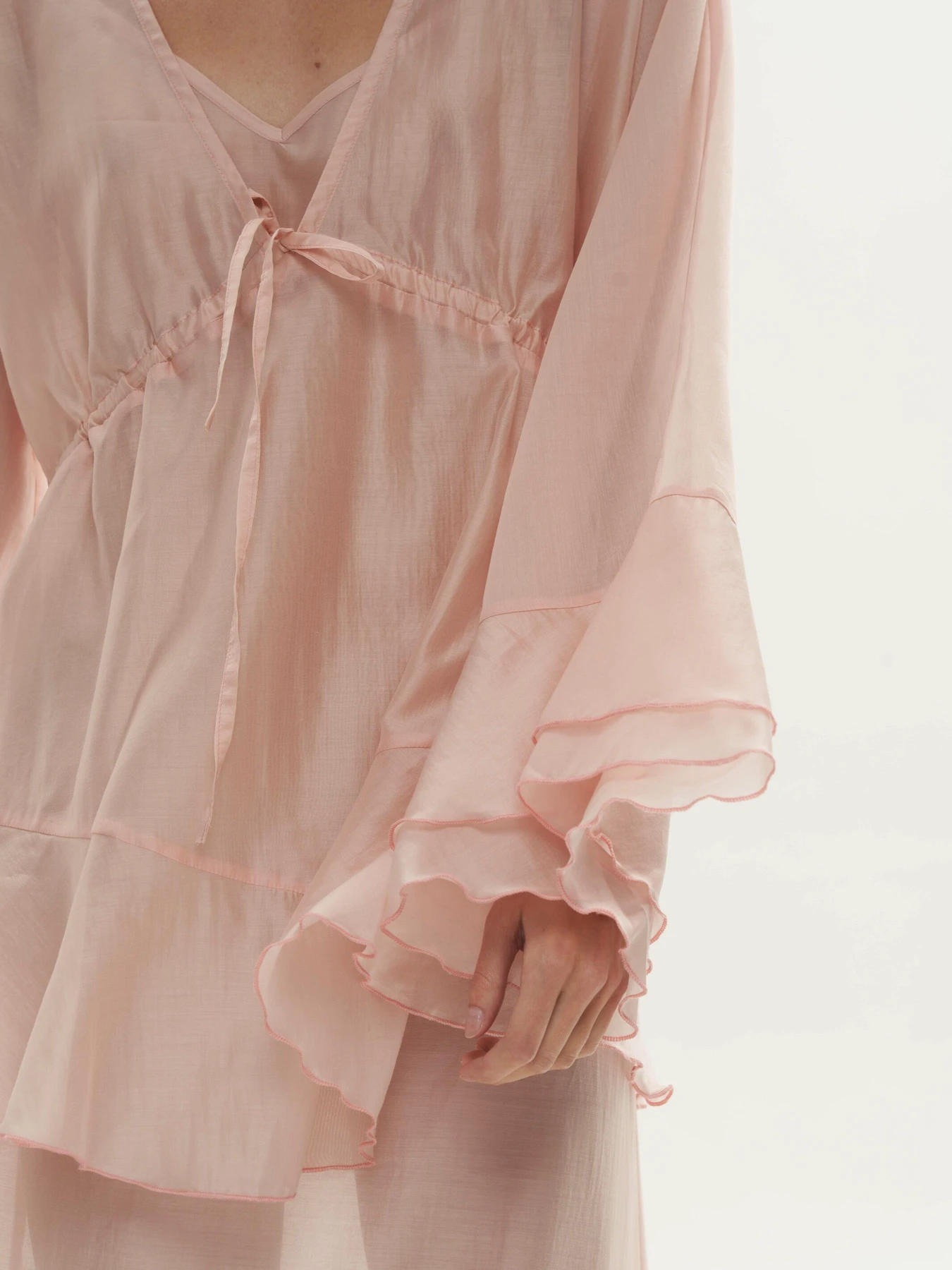 Сорочки Emmelie Delage MIRAGE модель o_BLMIR-10 Сорочки Emmelie Delage MIRAGE модель o_BLMIR-10 Фото