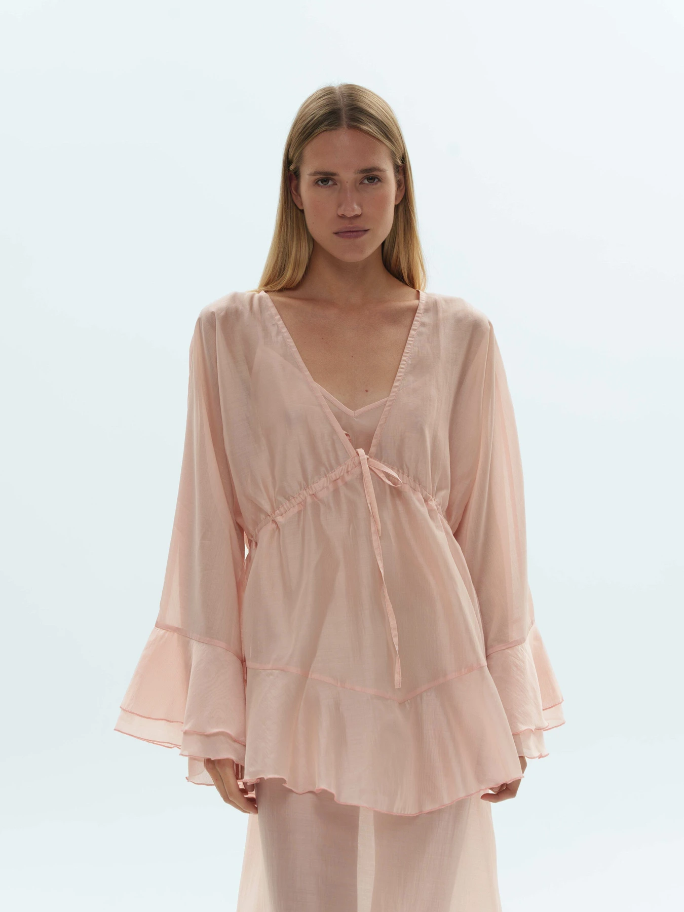 Сорочки Emmelie Delage MIRAGE модель o_BLMIR-10 Сорочки Emmelie Delage MIRAGE модель o_BLMIR-10 Фото