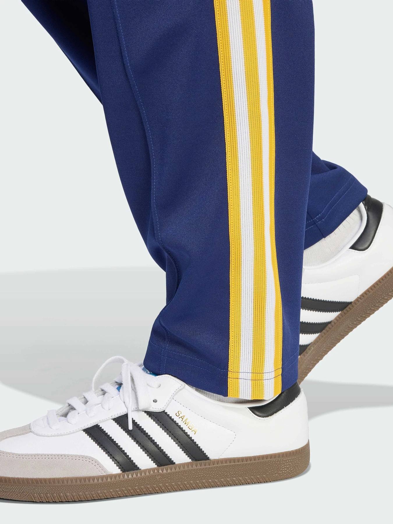 Брюки Adidas модель JZ9151 Брюки Adidas модель JZ9151 Фото