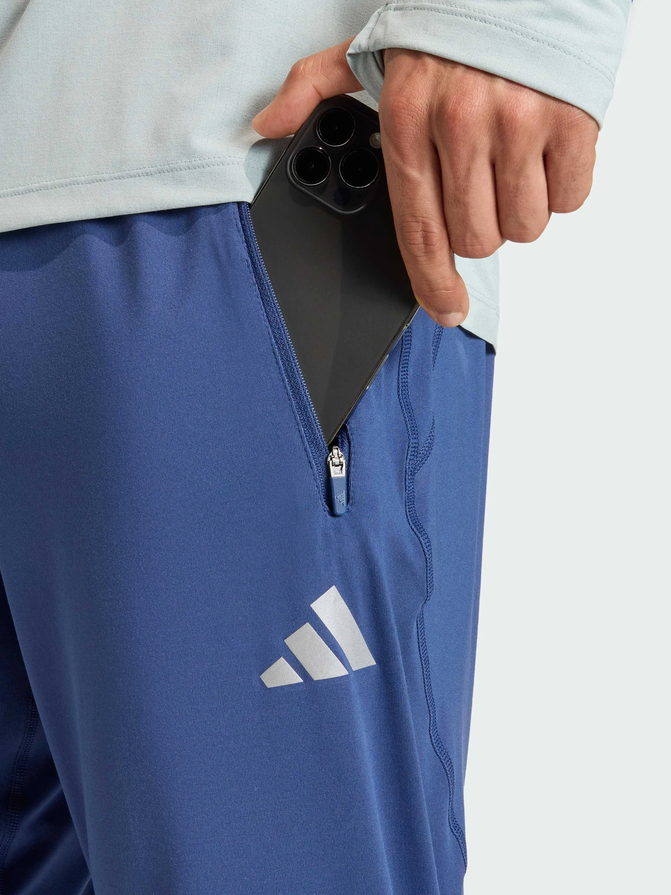 Брюки Adidas модель KE6741 Брюки Adidas модель KE6741 Фото