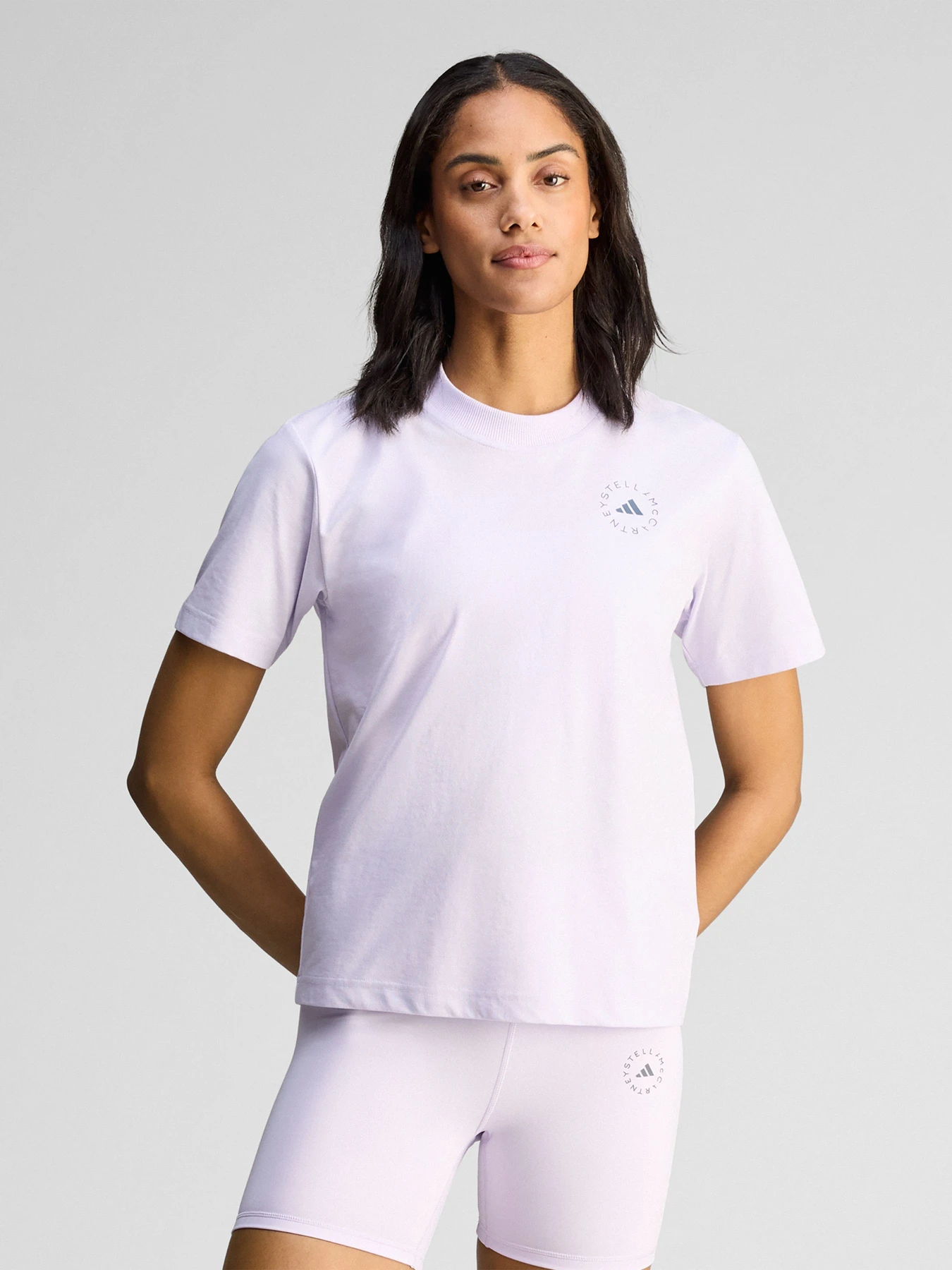 Футболки и поло Adidas модель JZ0689 Футболки и поло Adidas модель JZ0689 Фото