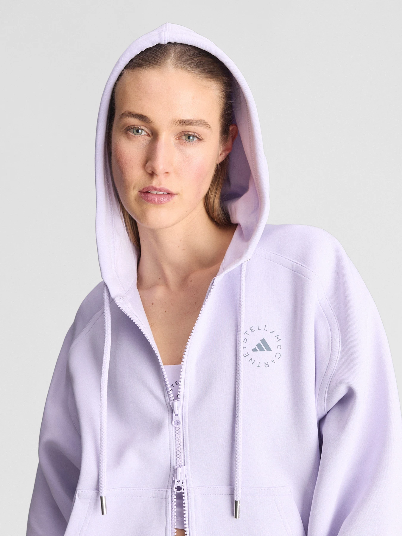 Худи и свитшоты Adidas модель KF8913 Худи и свитшоты Adidas модель KF8913 Фото