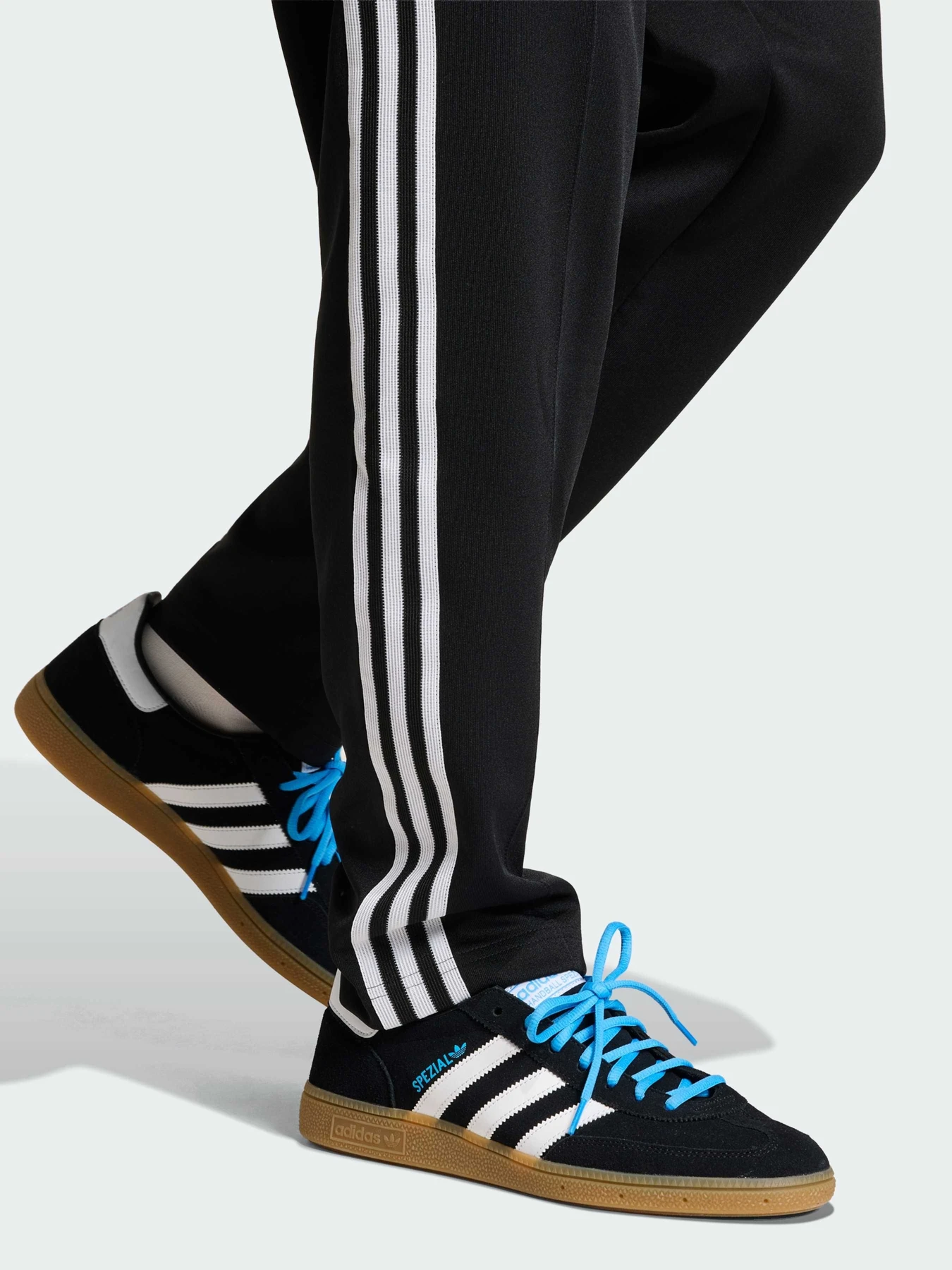Штани Adidas модель JZ6306 Фото