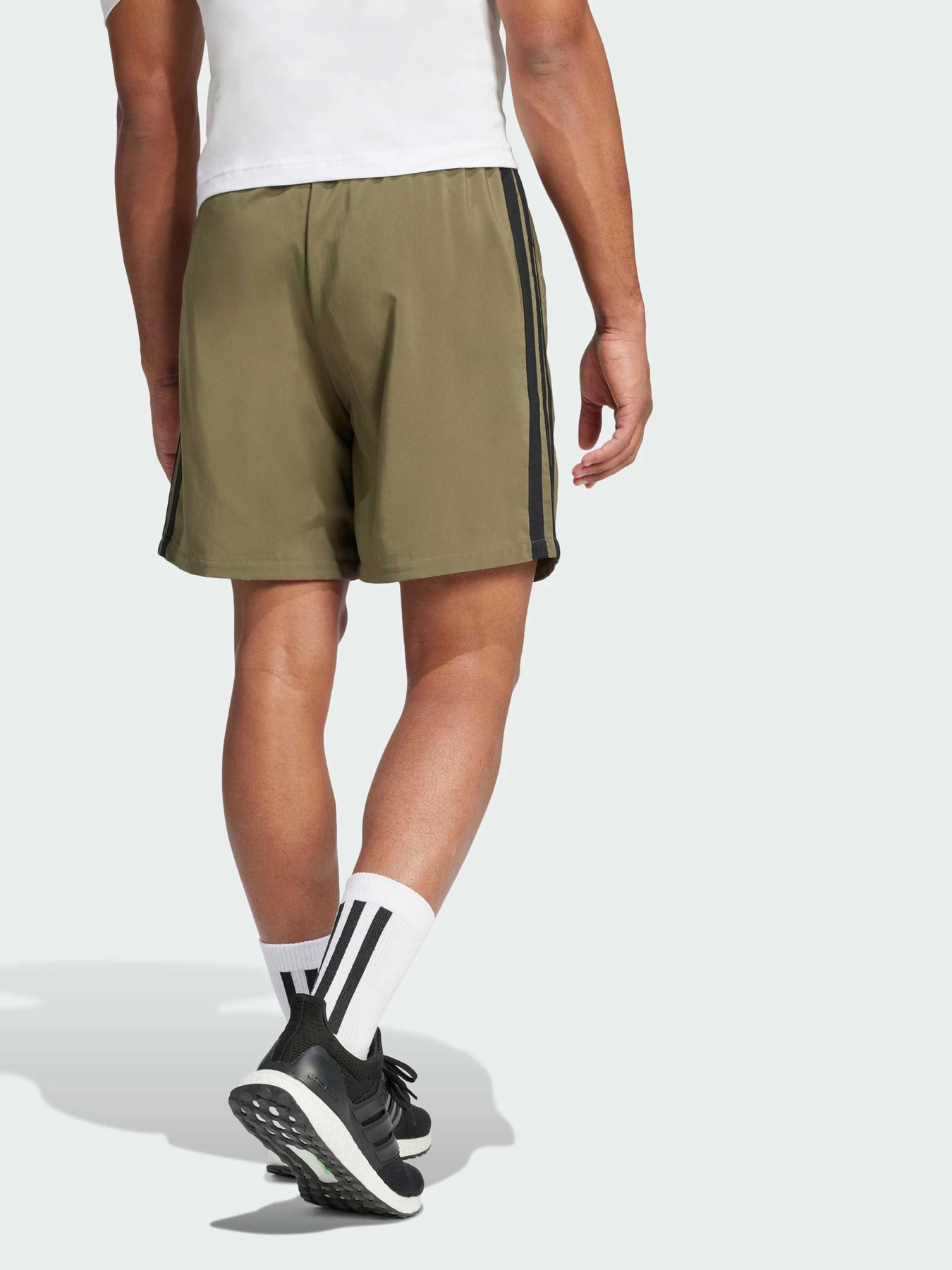Шорты Adidas модель JE6434 Шорты Adidas модель JE6434 Фото
