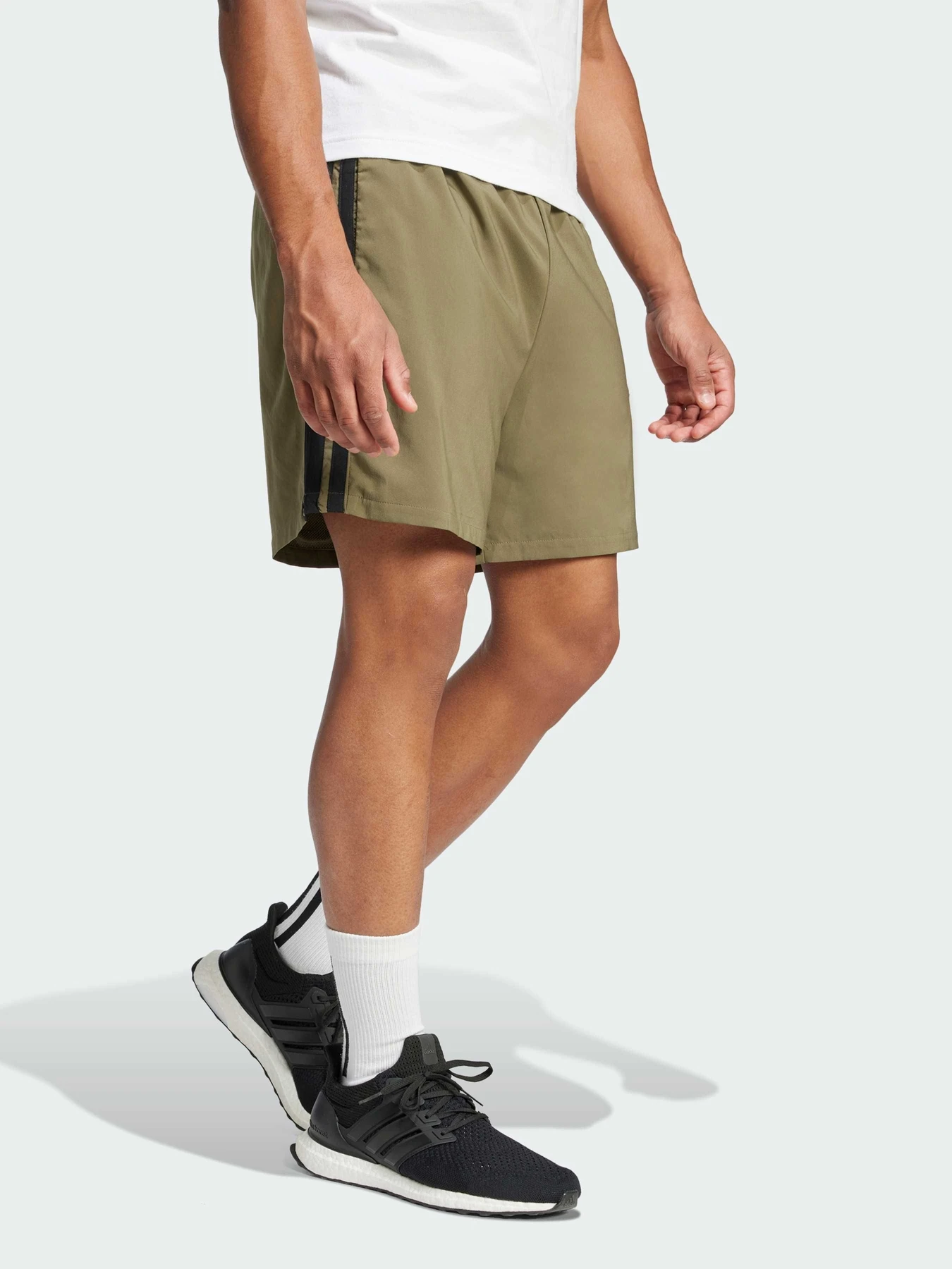 Шорты Adidas модель JE6434 Шорты Adidas модель JE6434 Фото