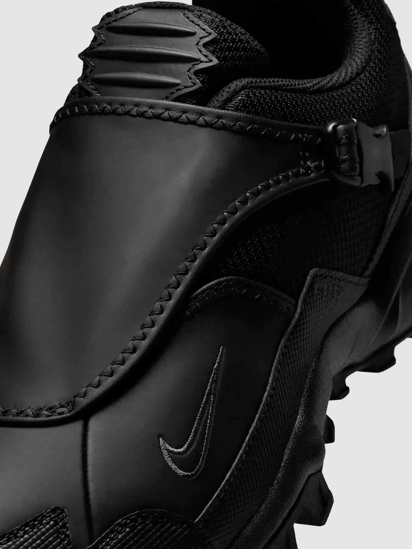 Кроссовки NIKE Acg Phassad "Triple Black" модель HM7133-002 Кроссовки NIKE Acg Phassad "Triple Black" модель HM7133-002 Фото