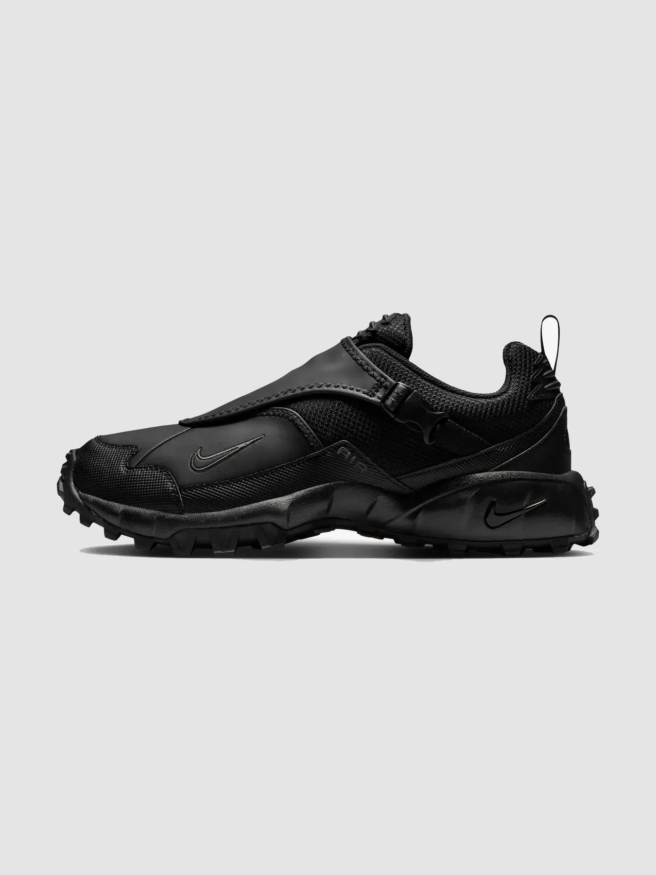 Кроссовки NIKE Acg Phassad "Triple Black" модель HM7133-002 Кроссовки NIKE Acg Phassad "Triple Black" модель HM7133-002 Фото