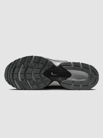 Кросівки NIKE V5 Rnr Se Grey модель IM6769-068 Фото