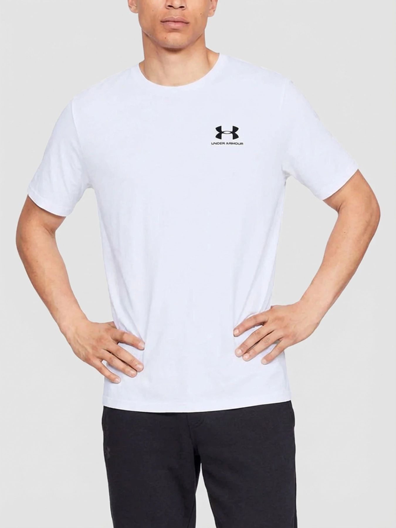 Футболки и поло Under Armour Sportstyle Left Chest модель 1326799-100 Футболки и поло Under Armour Sportstyle Left Chest модель 1326799-100 Фото