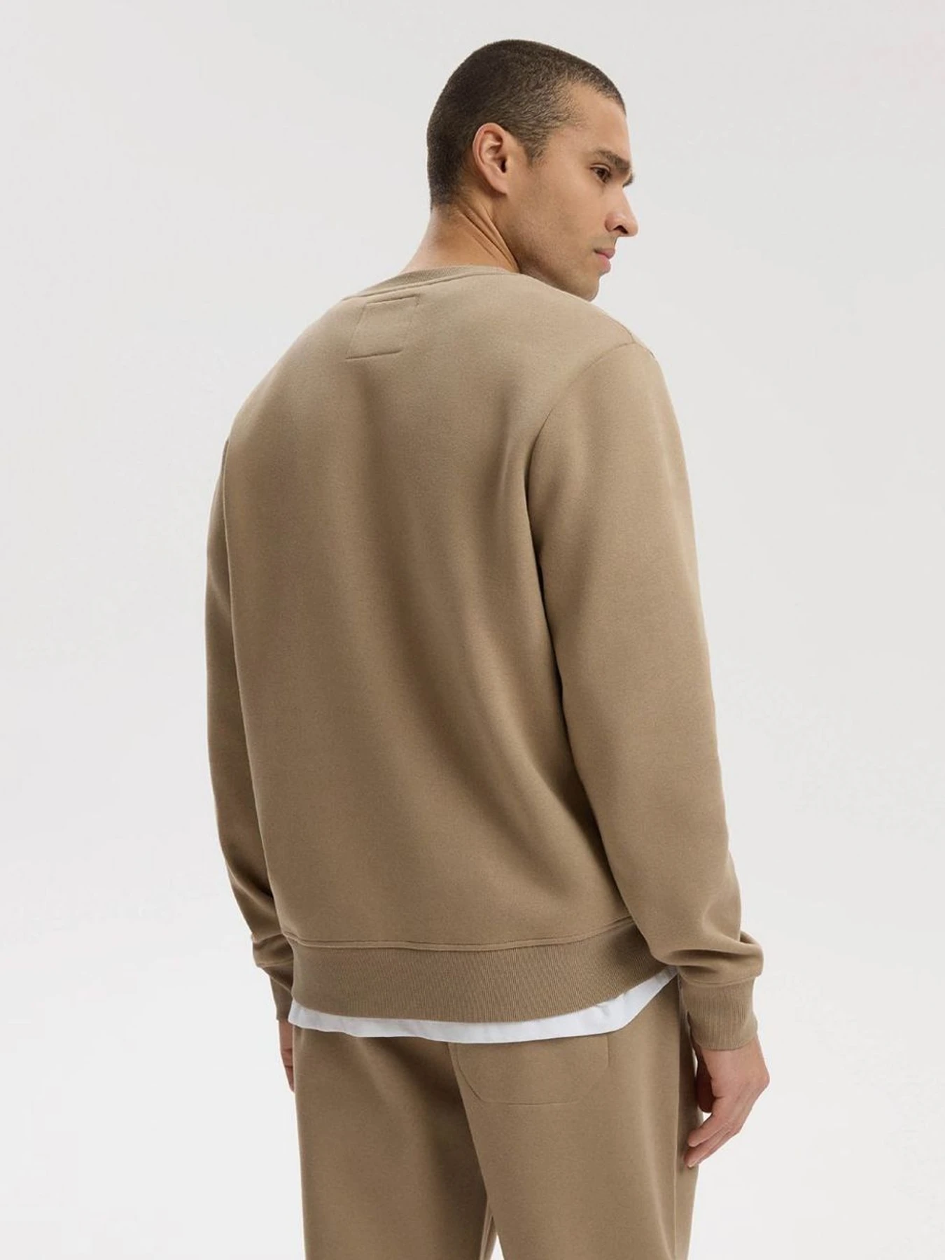 Худи и свитшоты DIVERSE Basecrew S261 модель 10048760 Худи и свитшоты DIVERSE Basecrew S261 модель 10048760 Фото