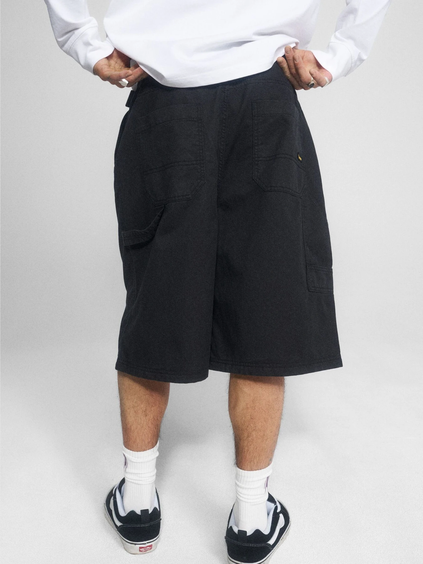 Шорты DIVERSE Cltn Rose Sk8 модель 10049032 Фото