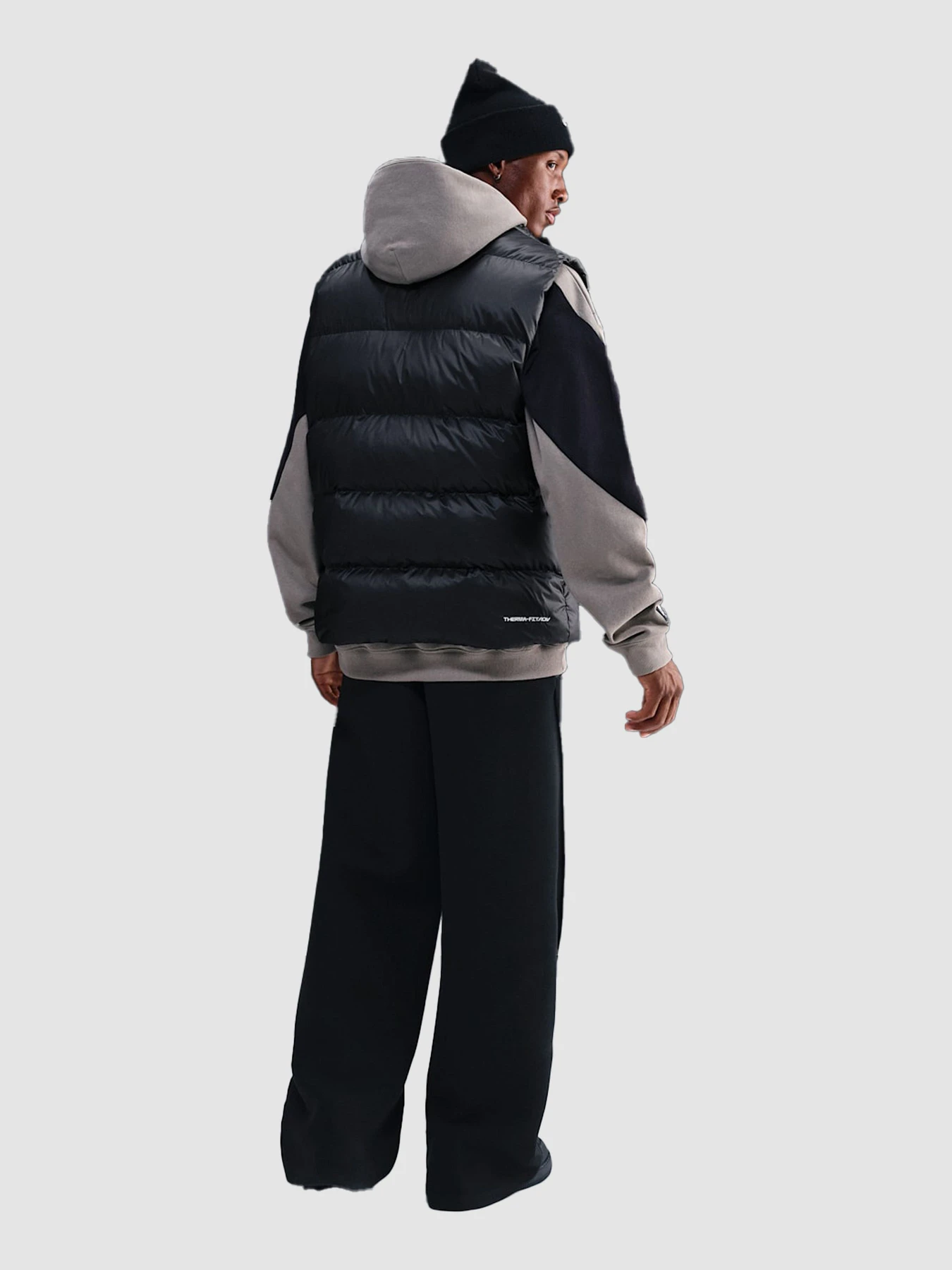 Куртки та дублянки NIKE Windrunner Statement Down Gilet модель HV1480-010 Куртки та дублянки NIKE Windrunner Statement Down Gilet модель HV1480-010 Фото