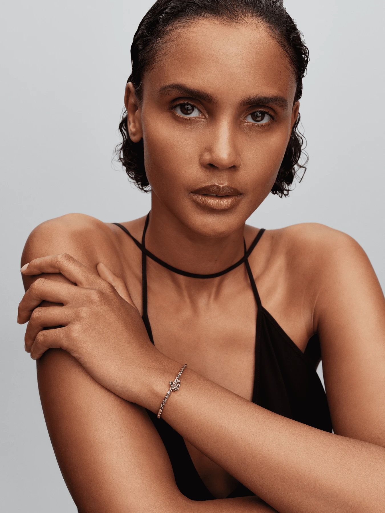 Классические PANDORA модель 764369C01 Классические PANDORA модель 764369C01 Фото