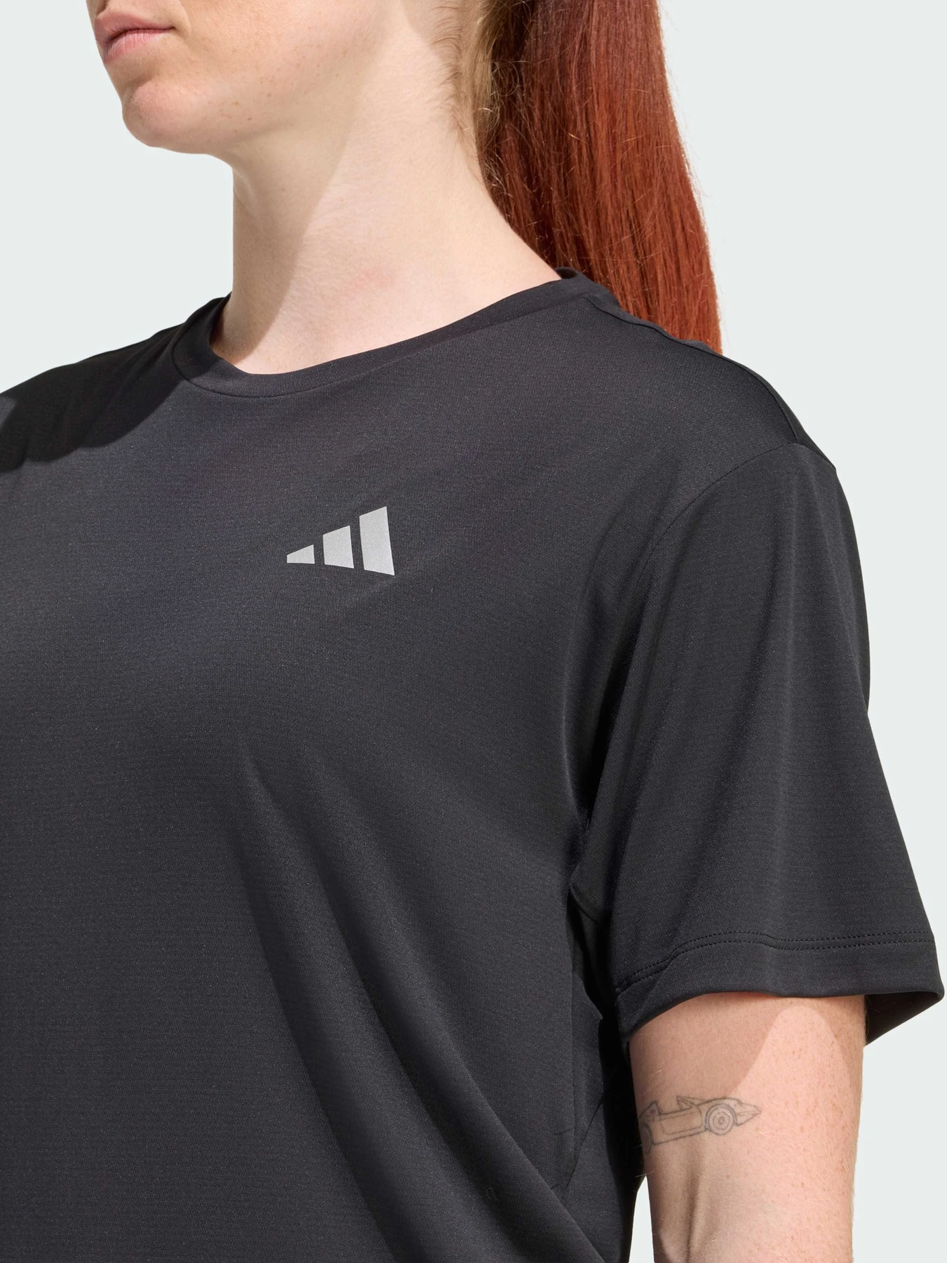 Футболки и поло Adidas Adidas Essentials модель JZ7808 Футболки и поло Adidas Adidas Essentials модель JZ7808 Фото