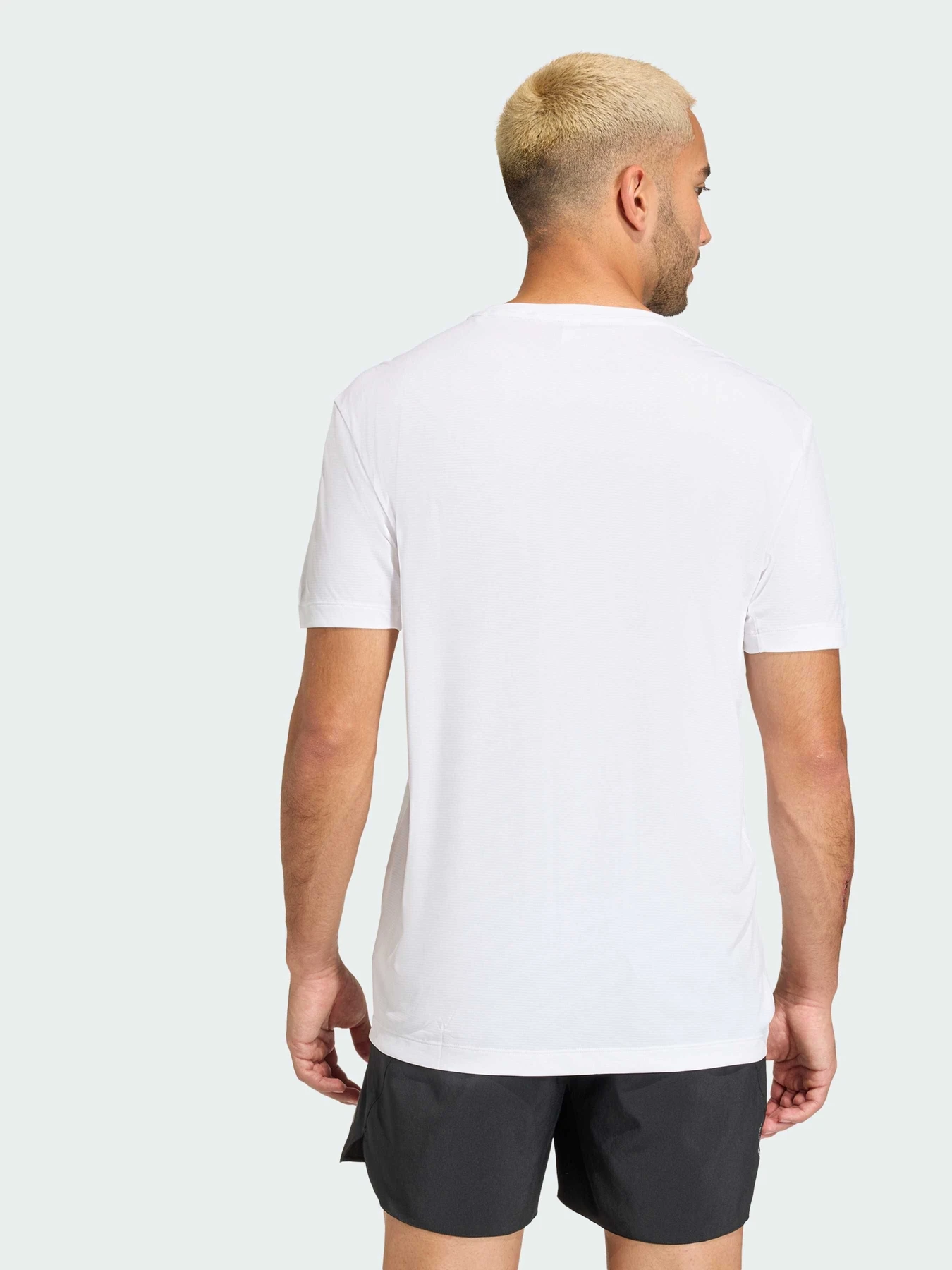 Футболки и поло Adidas Adidas Essentials модель KE3547 Футболки и поло Adidas Adidas Essentials модель KE3547 Фото
