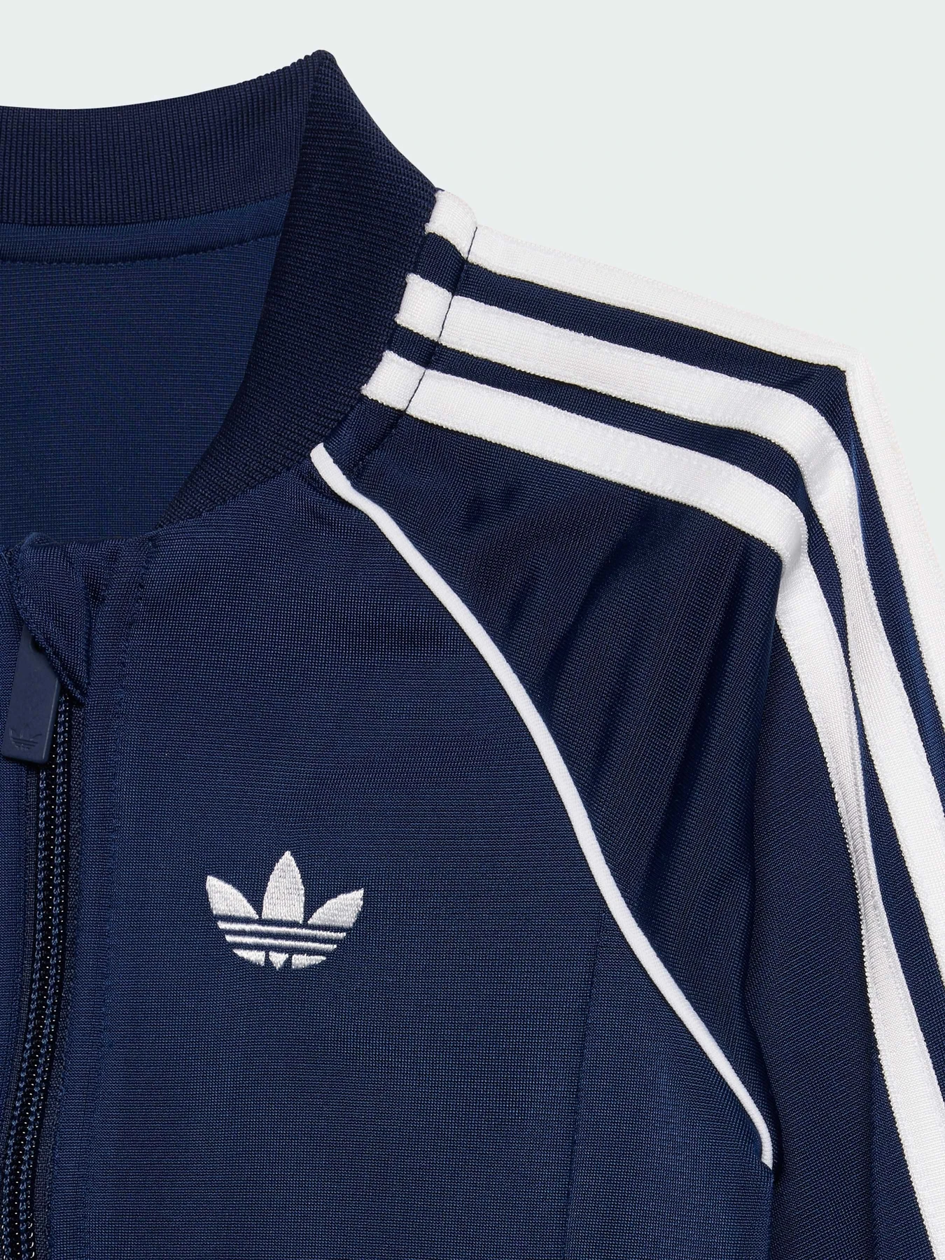 Костюмы Adidas Adicolor модель KD1025 Костюмы Adidas Adicolor модель KD1025 Фото