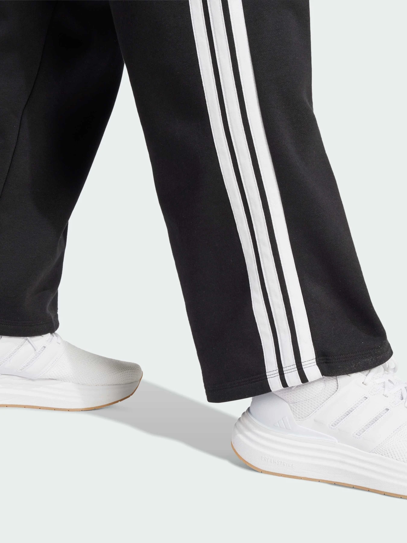 Брюки Adidas Adidas Essentials модель JE1300 Брюки Adidas Adidas Essentials модель JE1300 Фото