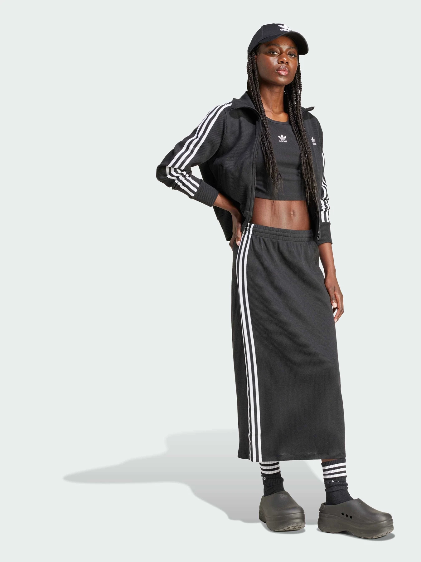 Футболки і поло Adidas Adidas Essentials модель IY9664 Футболки і поло Adidas Adidas Essentials модель IY9664 Фото