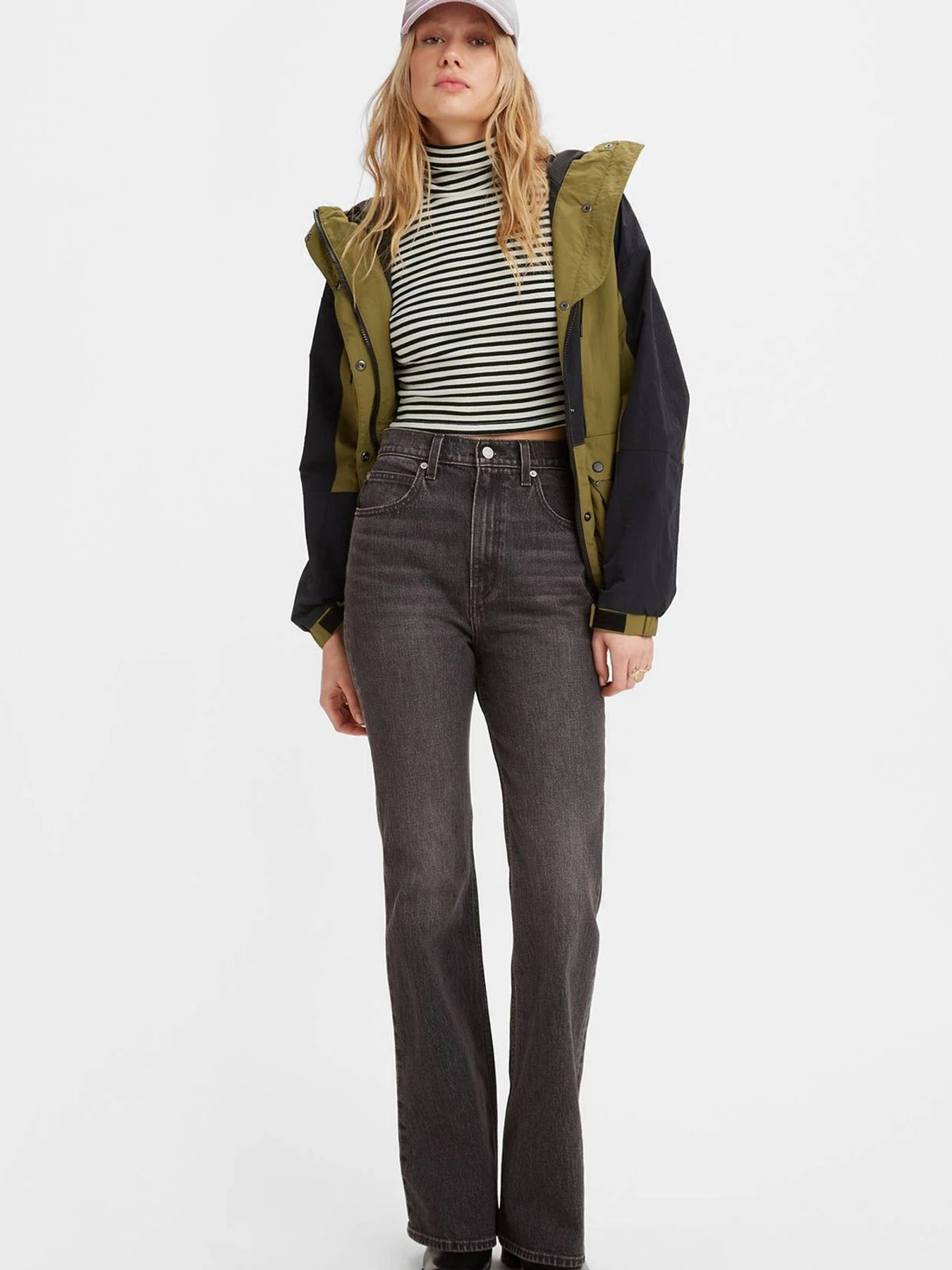 Джинсы Levi's модель A0899;0012 Джинсы Levi's модель A0899;0012 Фото