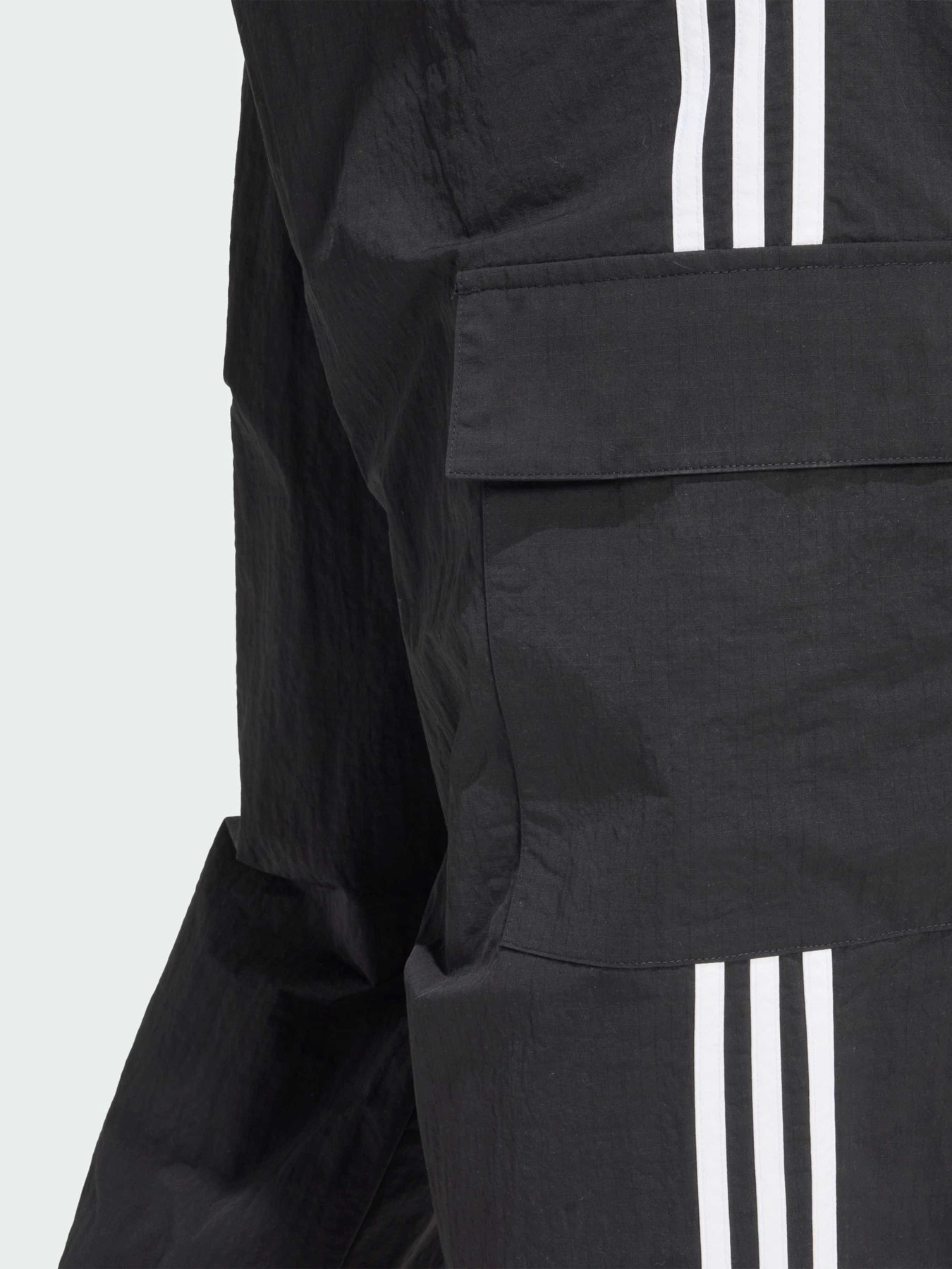 Брюки Adidas Adicolor модель KE2927 Брюки Adidas Adicolor модель KE2927 Фото