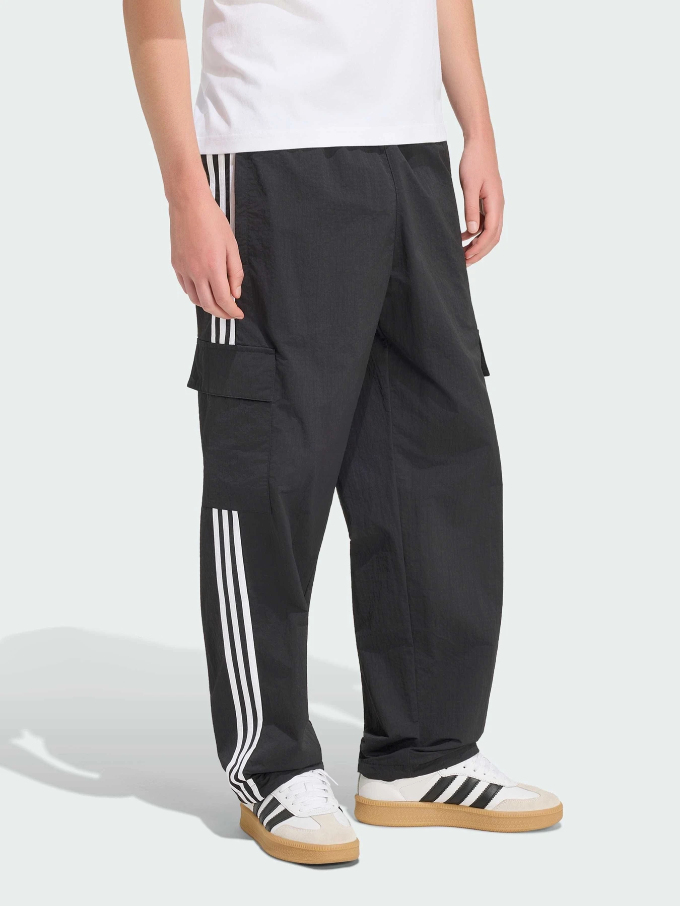 Брюки Adidas Adicolor модель KE2927 Брюки Adidas Adicolor модель KE2927 Фото