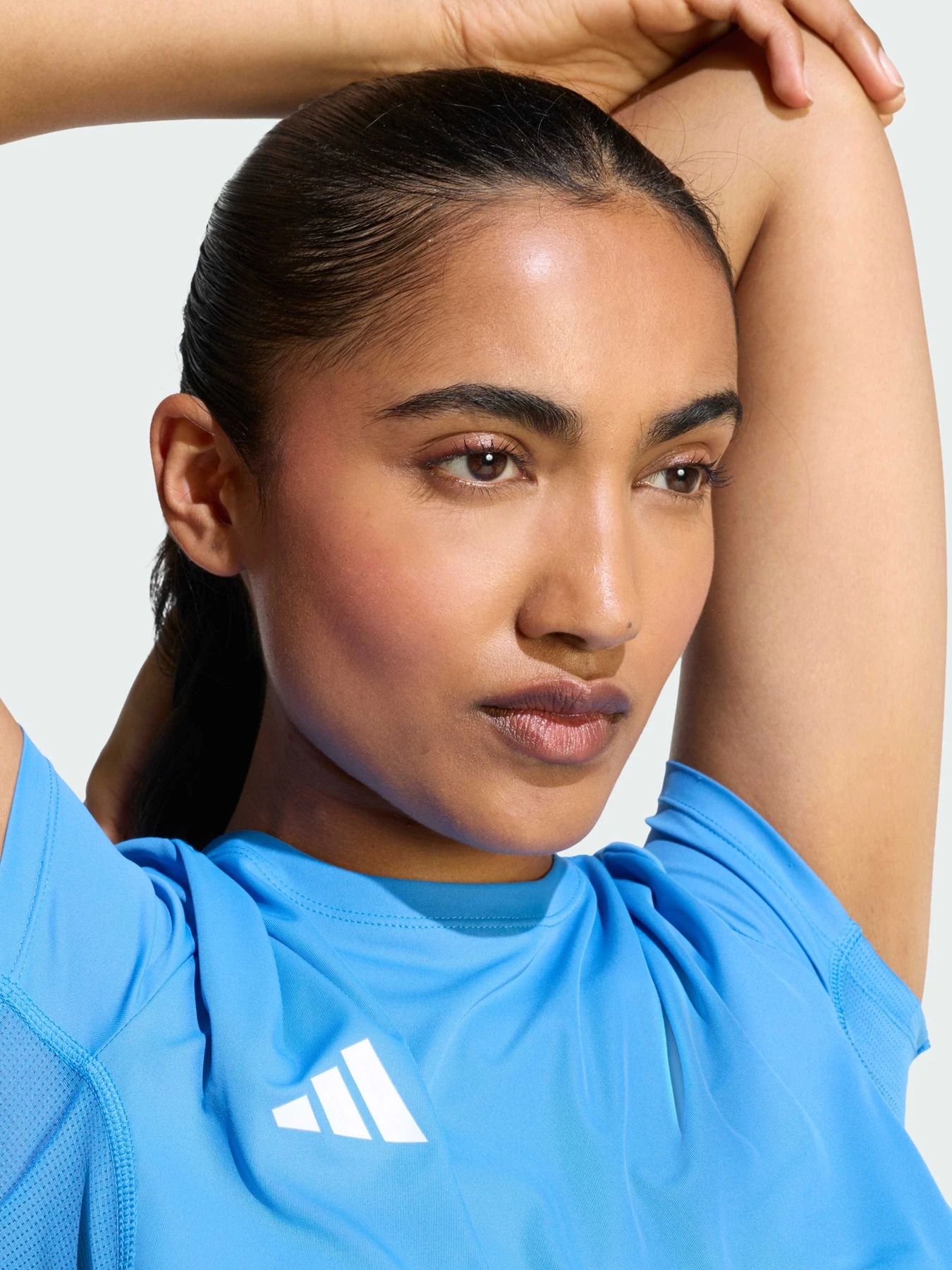 Футболки и поло Adidas Adidas Essentials модель KA2946 Футболки и поло Adidas Adidas Essentials модель KA2946 Фото
