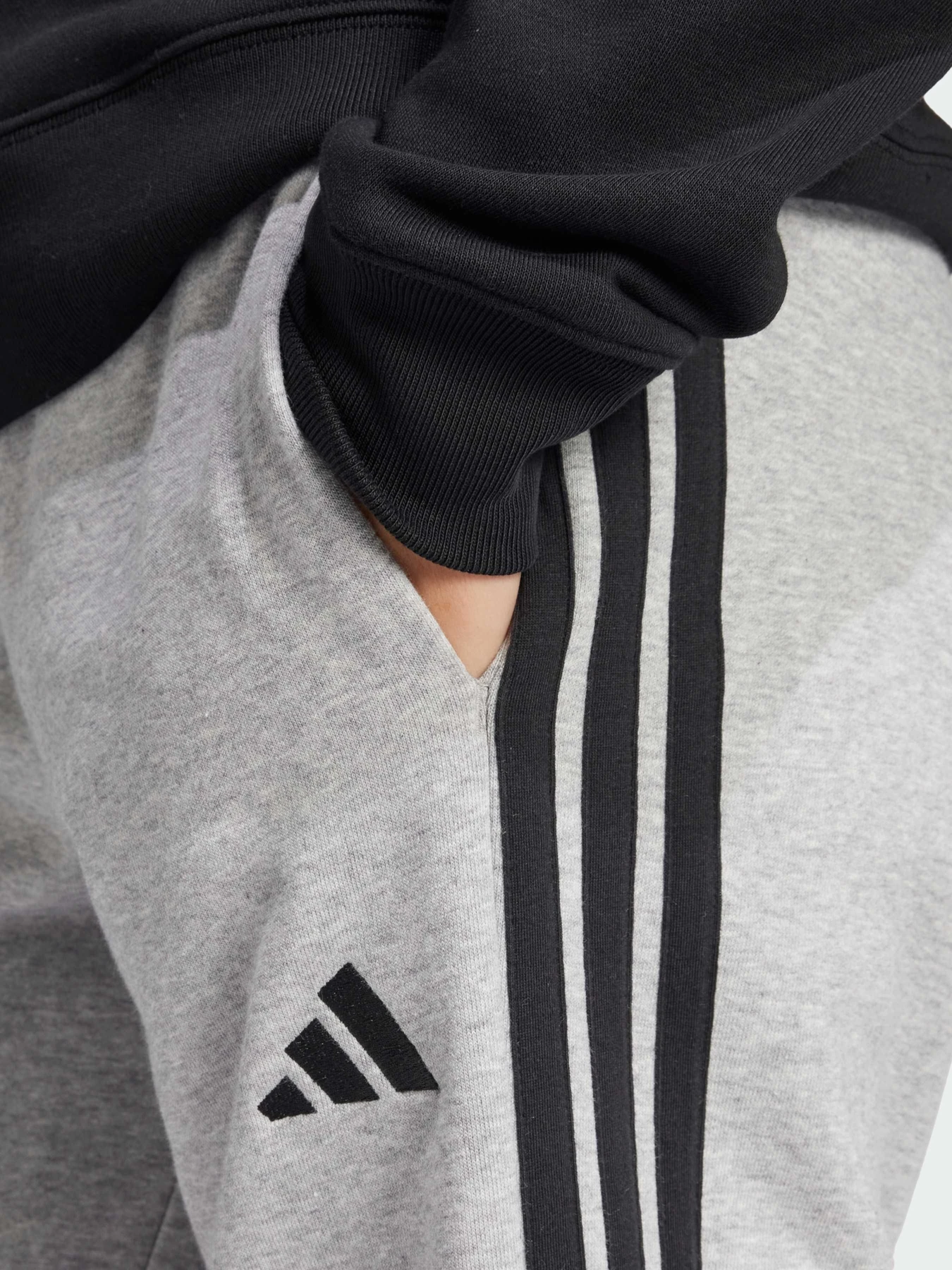 Брюки Adidas Adidas Essentials модель JD5310 Фото