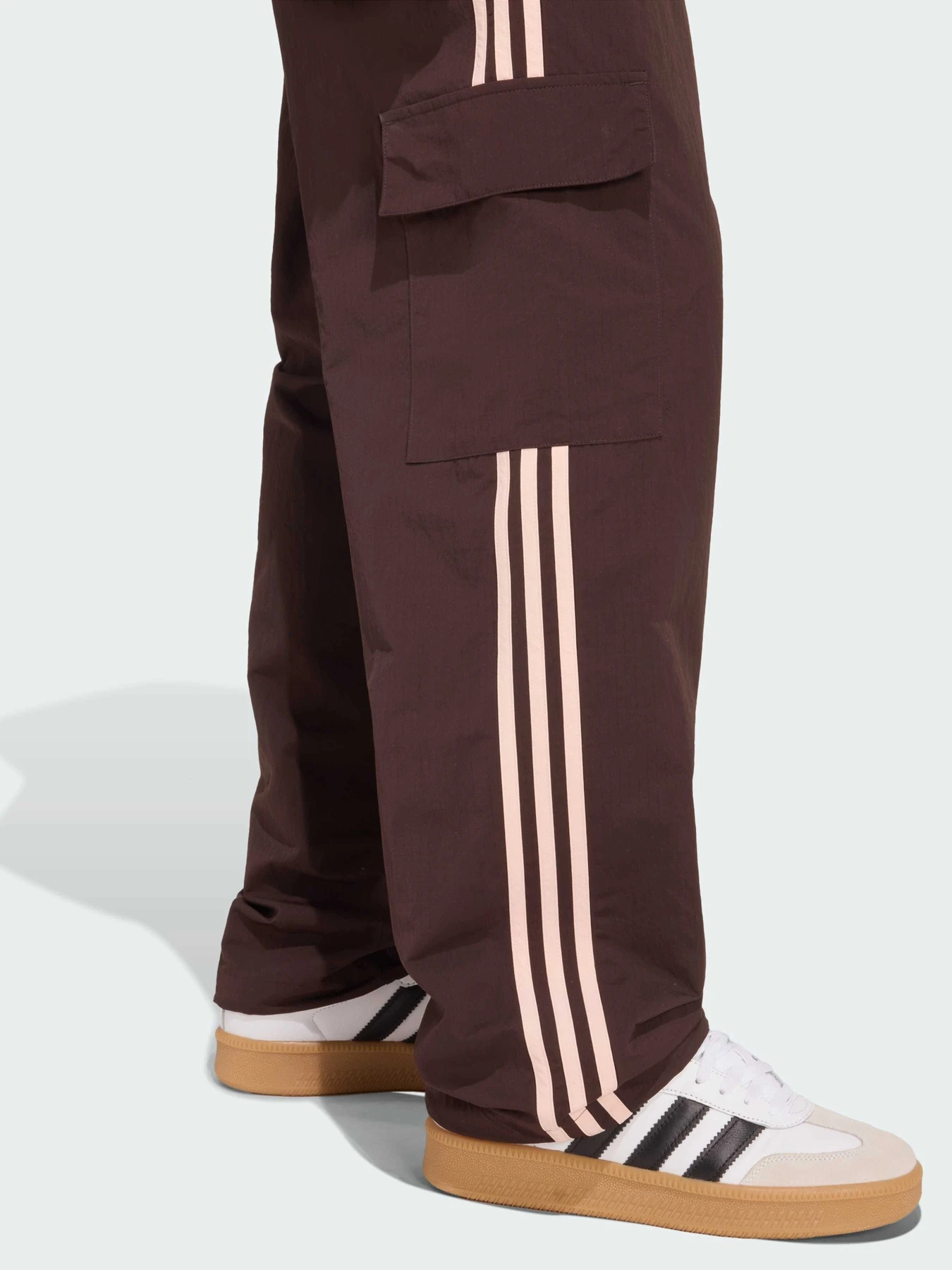 Штани Adidas Adicolor модель KE2926 Штани Adidas Adicolor модель KE2926 Фото