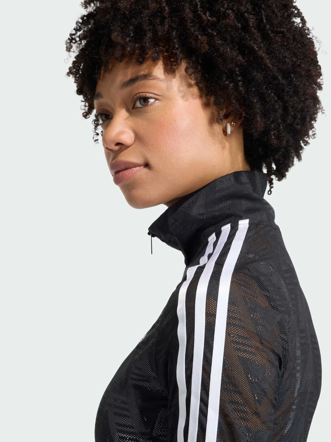 Худи и свитшоты Adidas модель KD0349 Фото