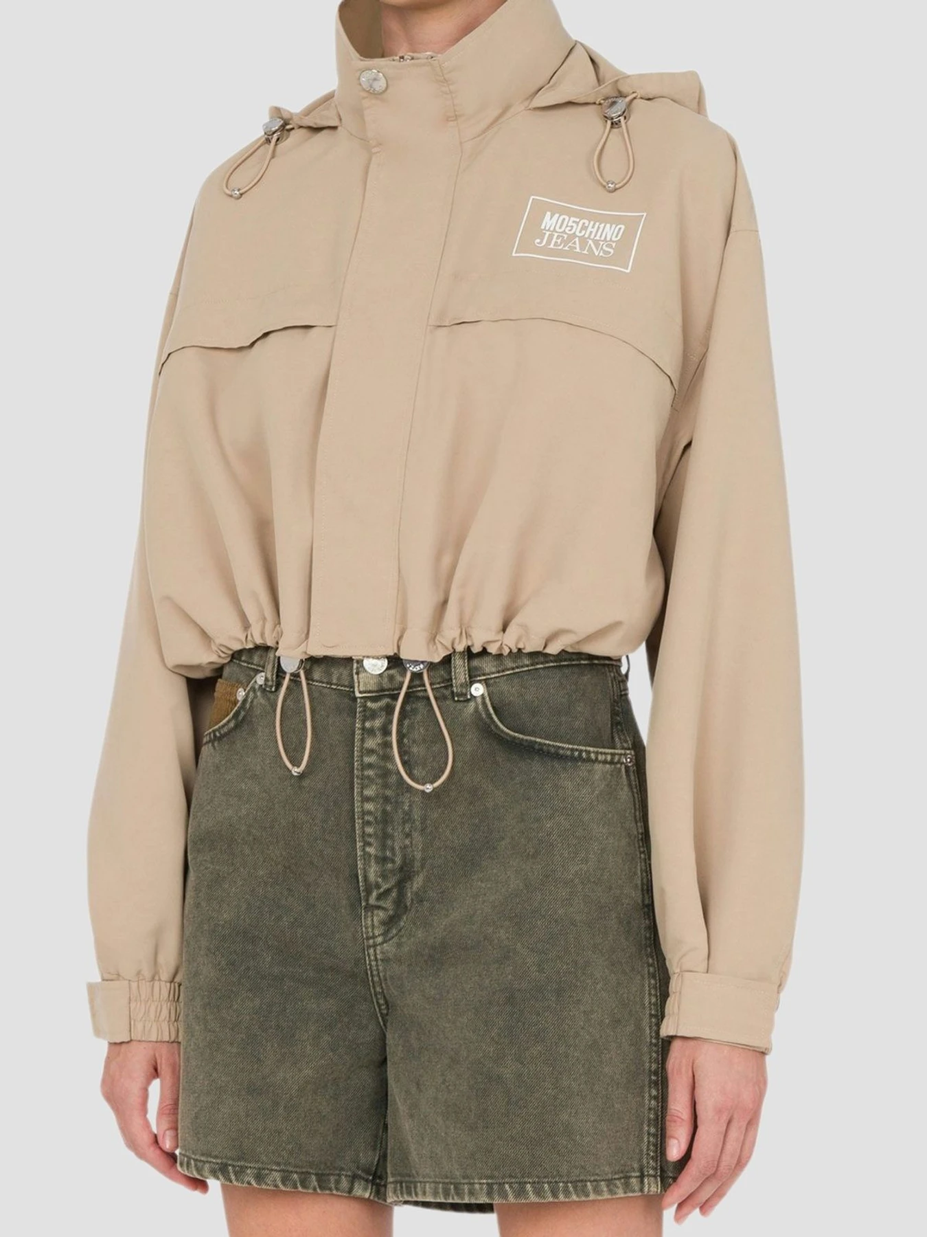 Куртки и дубленки Moschino модель A0605.3220;1084 Куртки и дубленки Moschino модель A0605.3220;1084 Фото