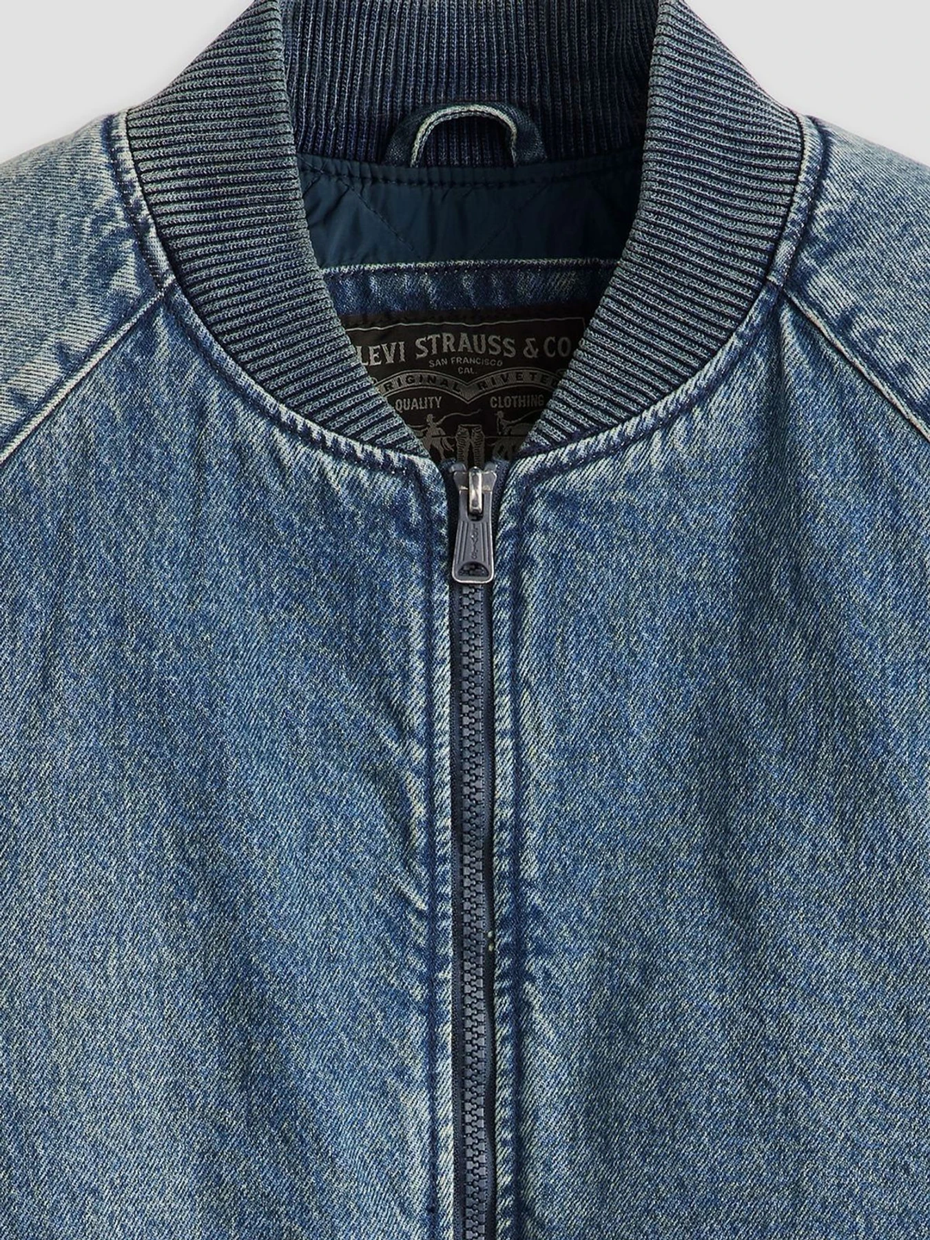 Куртки и дубленки Levi's модель A4418;0012 Фото