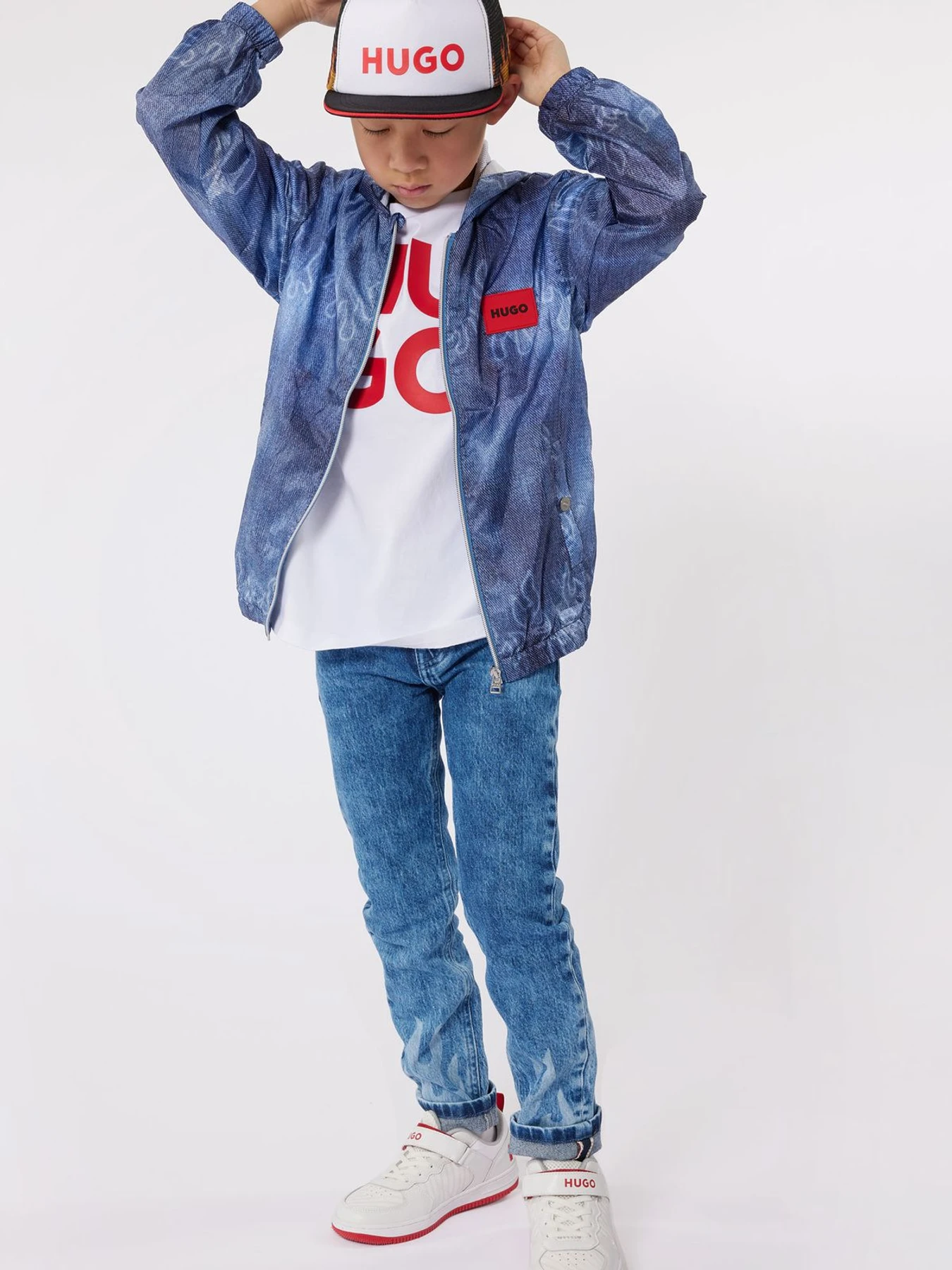 Куртки и дубленки HUGO Kids модель G00058;873 Фото