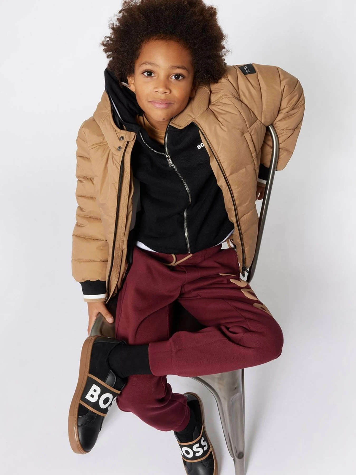 Куртки и дубленки BOSS Kids модель J51240;269 Фото