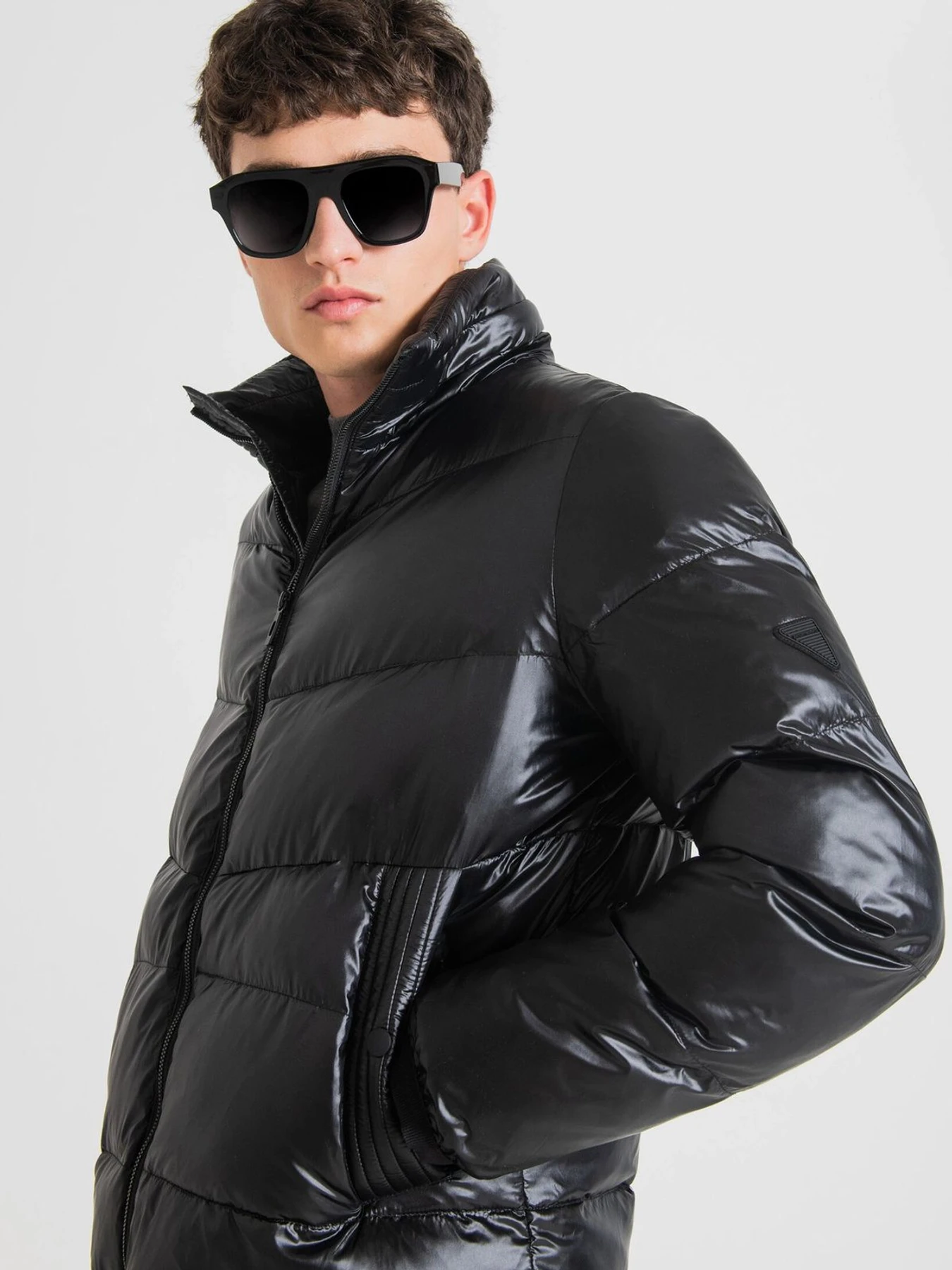 Куртки та дублянки Antony Morato модель MMCO00849.FA600148;9000 Куртки та дублянки Antony Morato модель MMCO00849.FA600148;9000 Фото