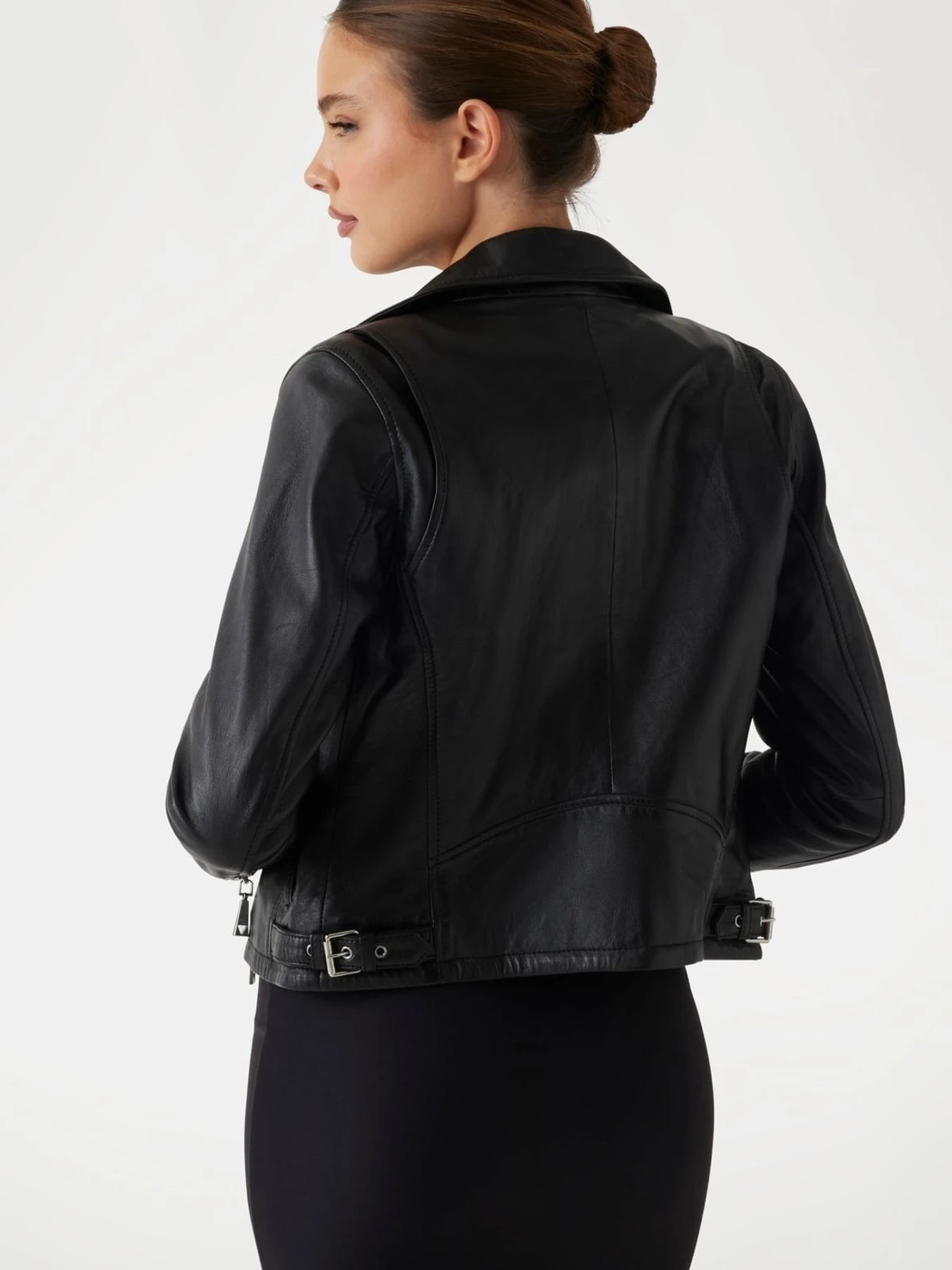 Куртки та дублянки GUESS модель W3BL83.L0O00;JTMU Куртки та дублянки GUESS модель W3BL83.L0O00;JTMU Фото