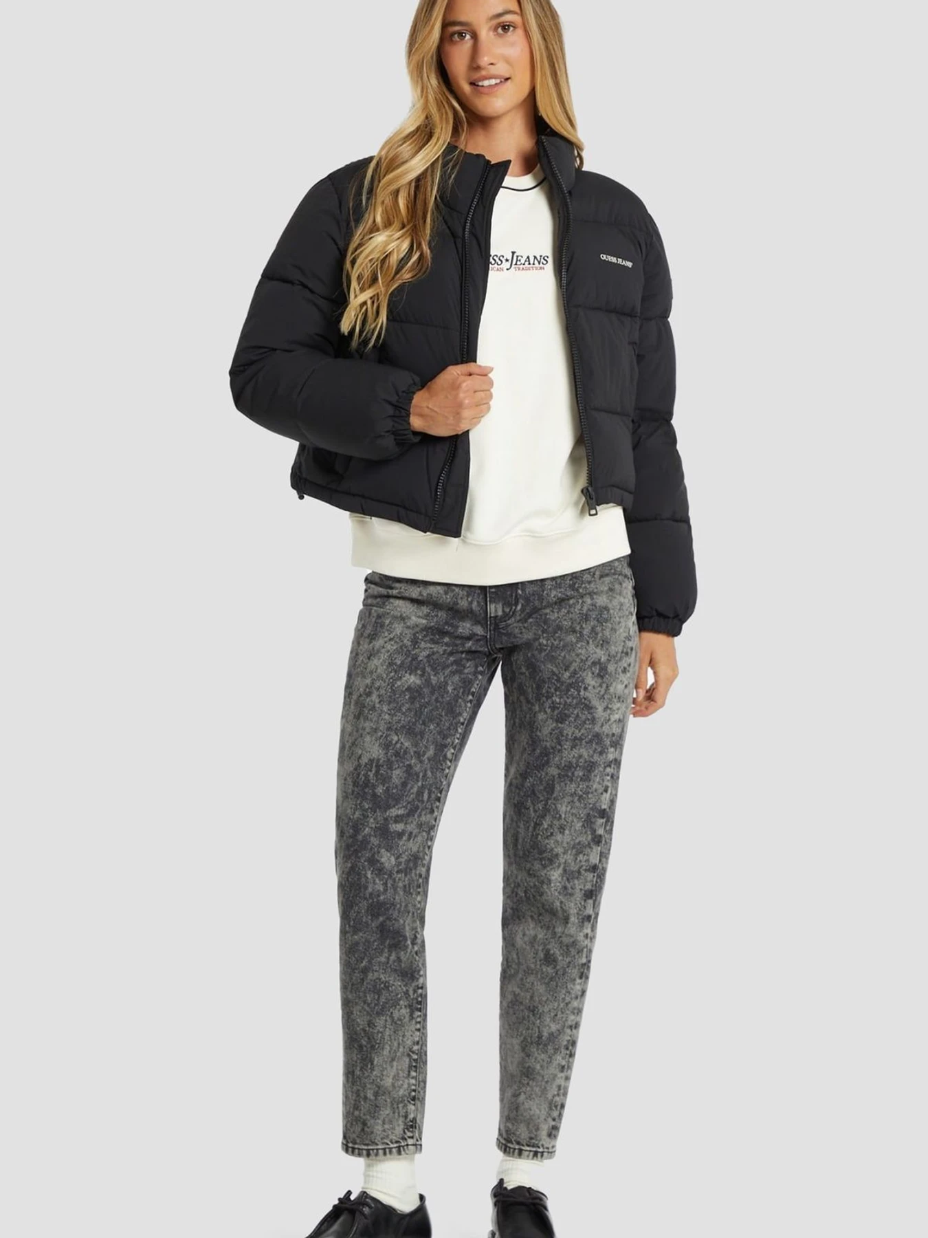 Куртки и дубленки Guess Jeans модель W4BL20.WGII2;JBLK Фото