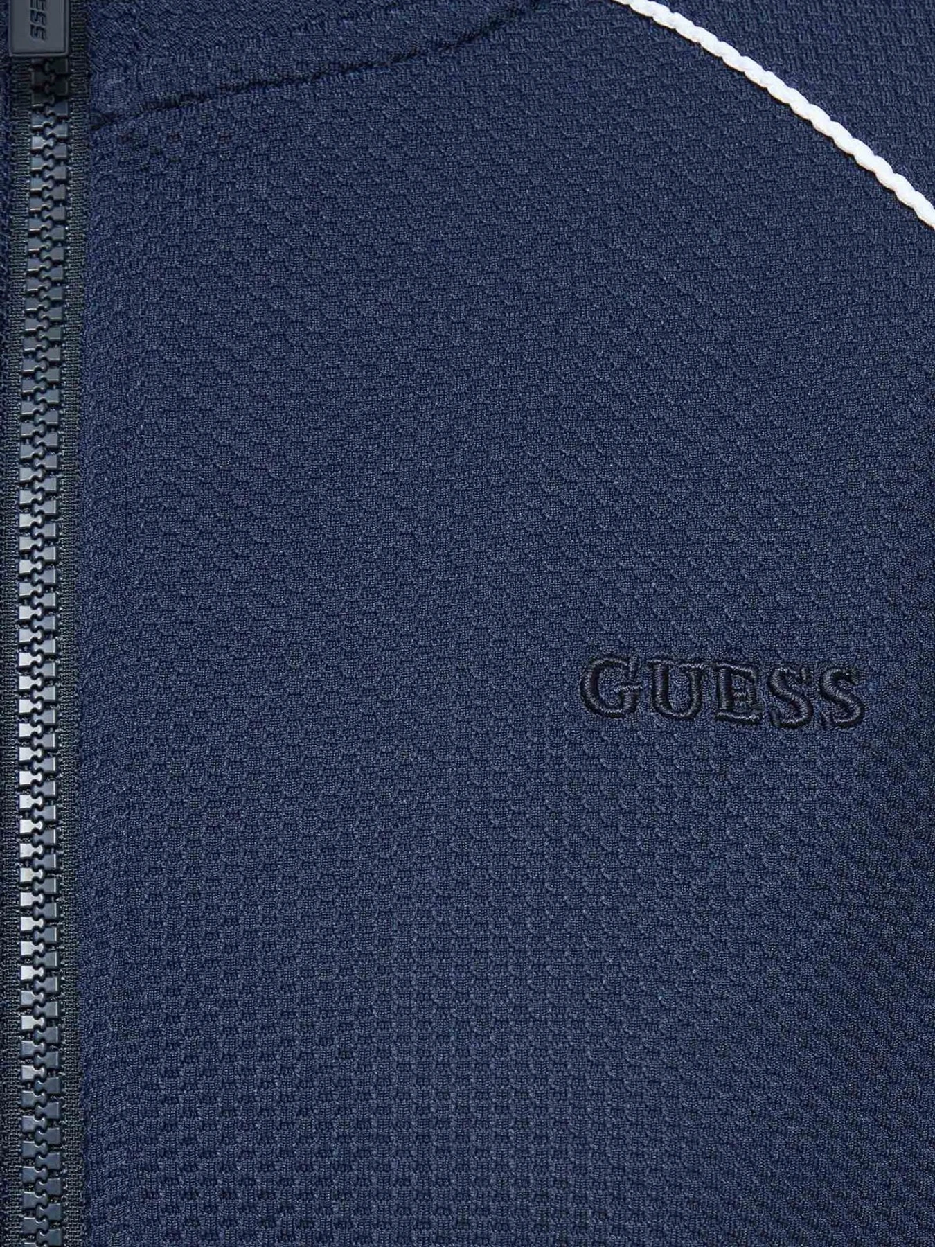 Худи и свитшоты GUESS модель V6GQ05.K2916;A71W Худи и свитшоты GUESS модель V6GQ05.K2916;A71W Фото