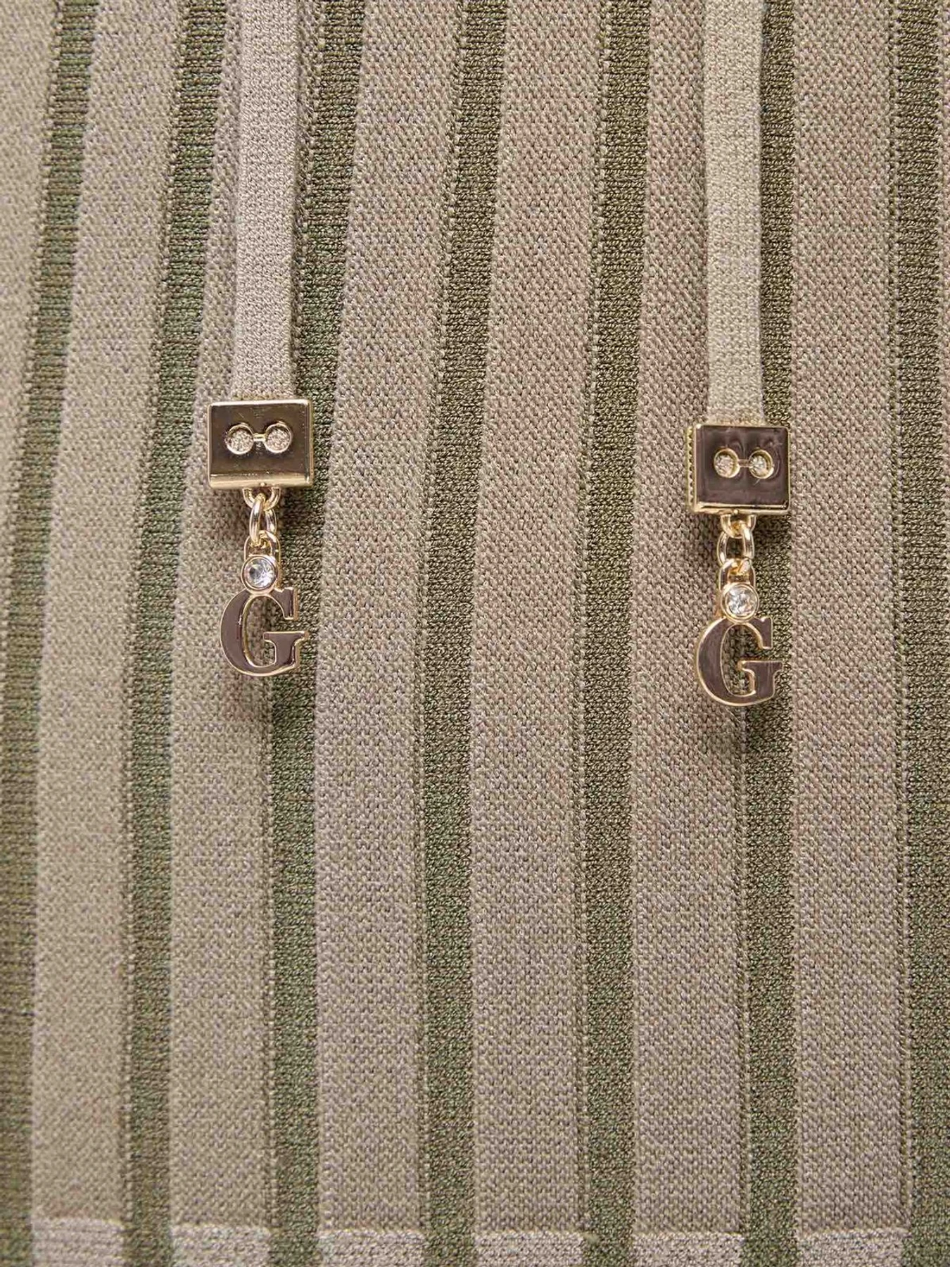 Футболки и поло GUESS модель W6GR09.Z0590;SM24 Футболки и поло GUESS модель W6GR09.Z0590;SM24 Фото