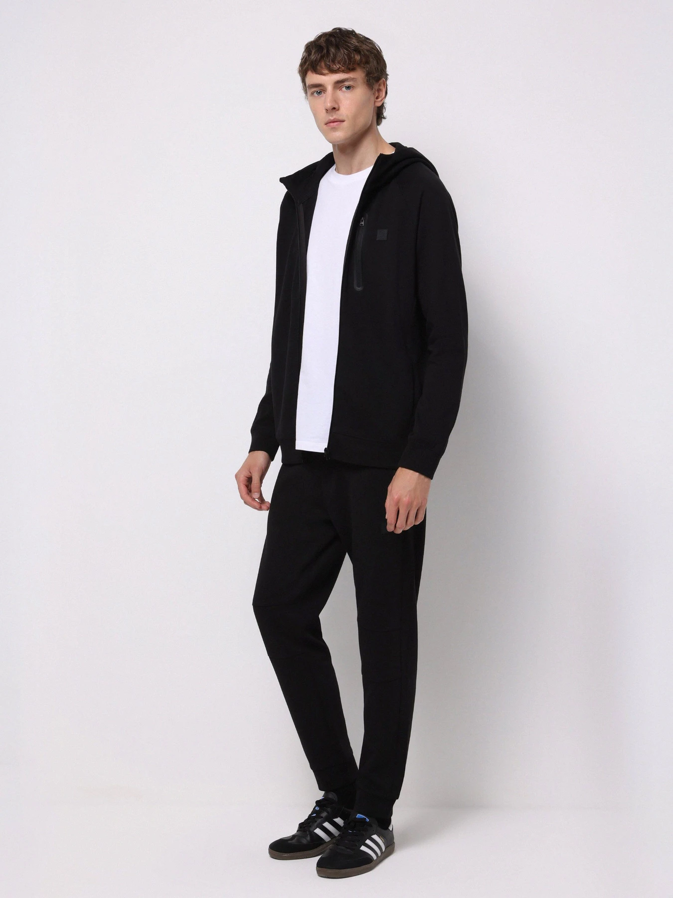 Худи и свитшоты Colin’s модель CL1075396_Q1.V1_BLK Фото