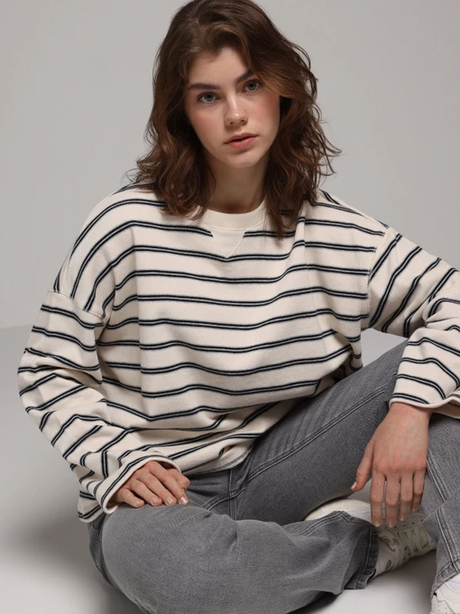 Худи и свитшоты Colin’s модель CL1077793_Q1.V1_ECR Фото