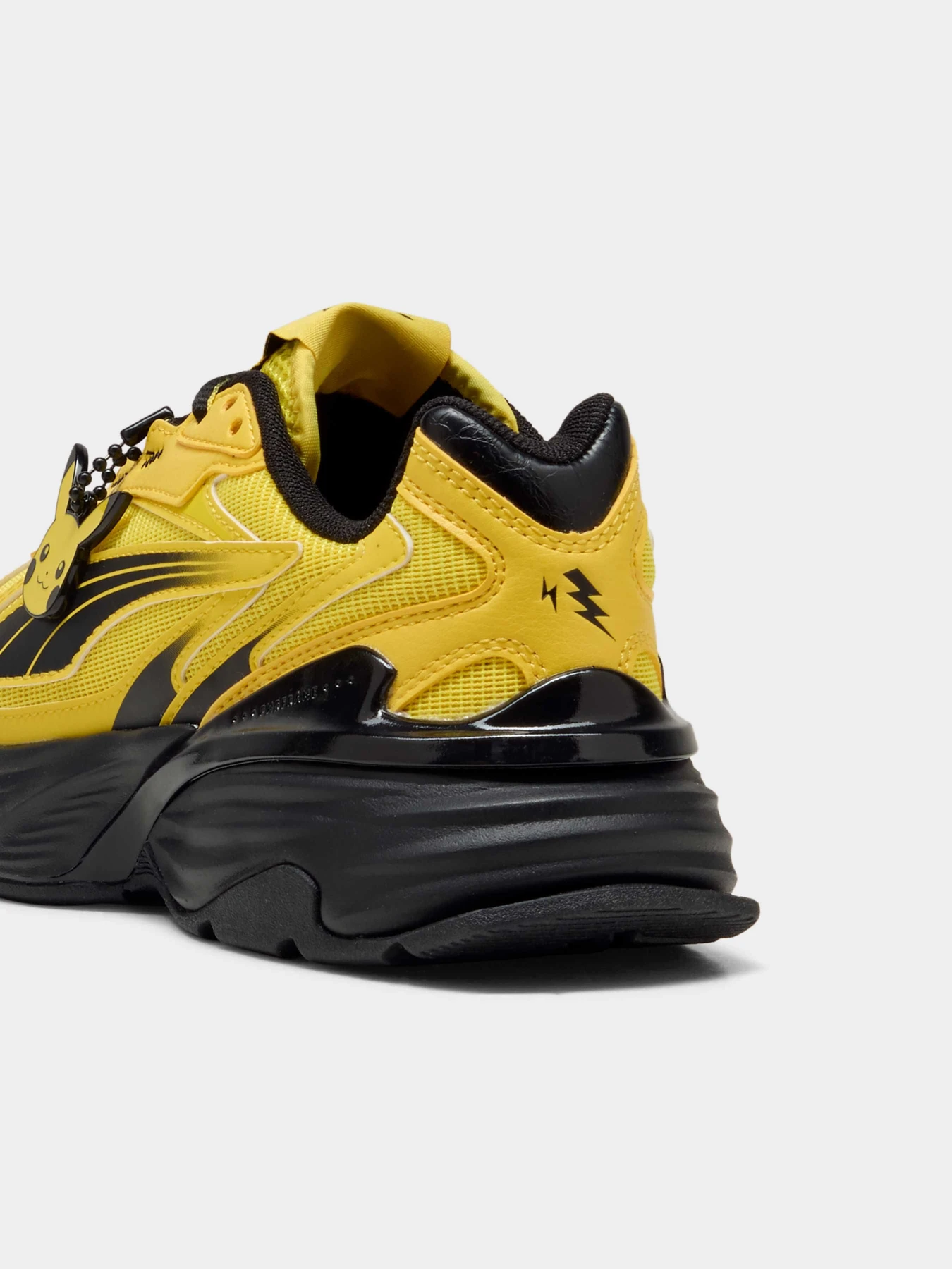 Кроссовки PUMA Fade Nitro Pikachu Jr модель 407016 Кроссовки PUMA Fade Nitro Pikachu Jr модель 407016 Фото