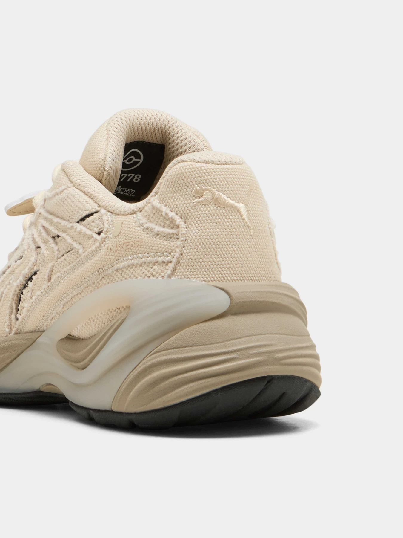 Кроссовки PUMA Inverse Mimikyu Ps модель 406040 Кроссовки PUMA Inverse Mimikyu Ps модель 406040 Фото