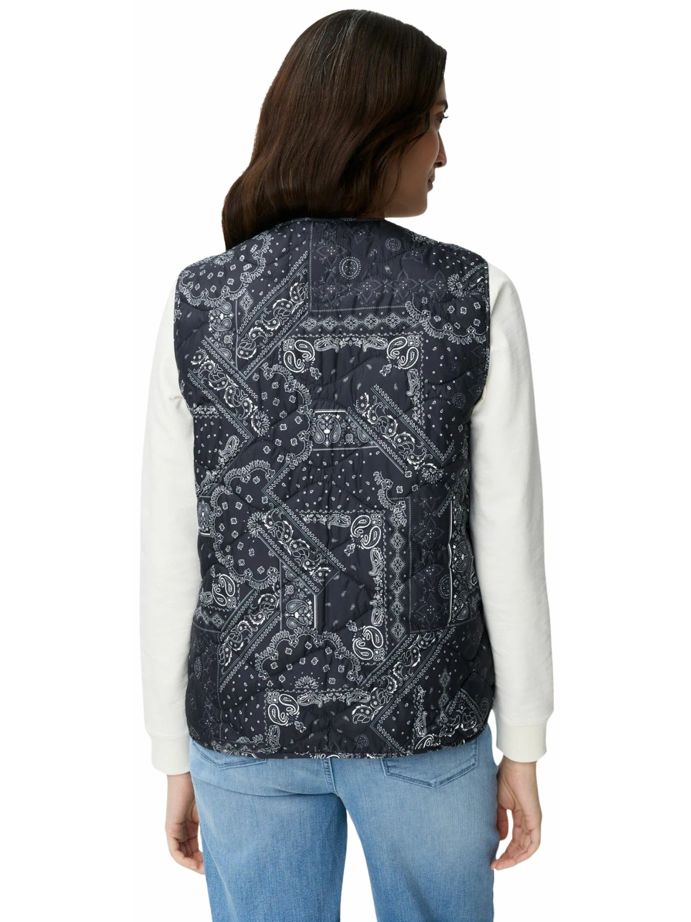 Куртки и дубленки Camel Active Outdoor vests модель 360730-7F63-96 Куртки и дубленки Camel Active Outdoor vests модель 360730-7F63-96 Фото