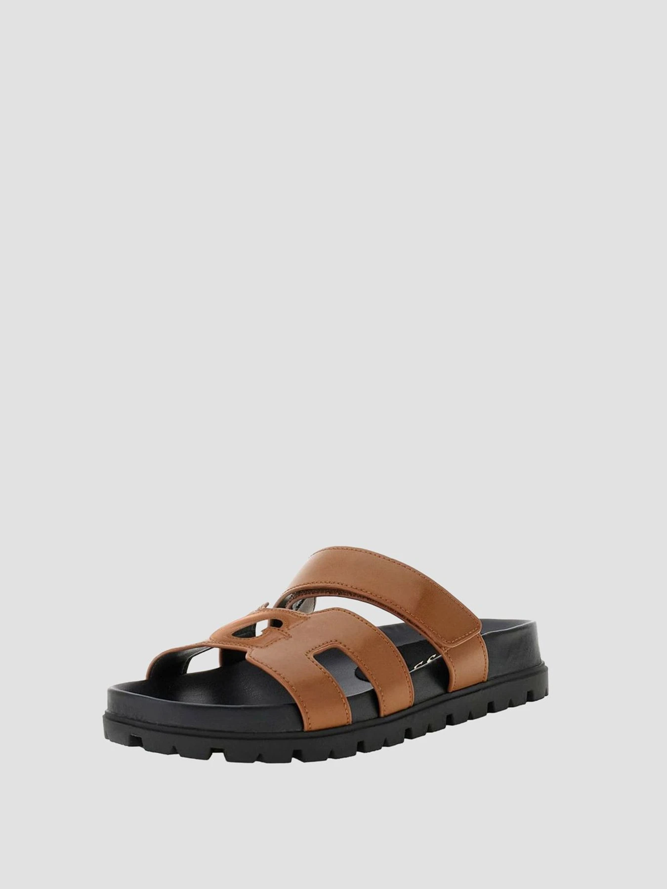 Шльопанці GUESS модель FLJFAS.ELE03;BROWN Фото