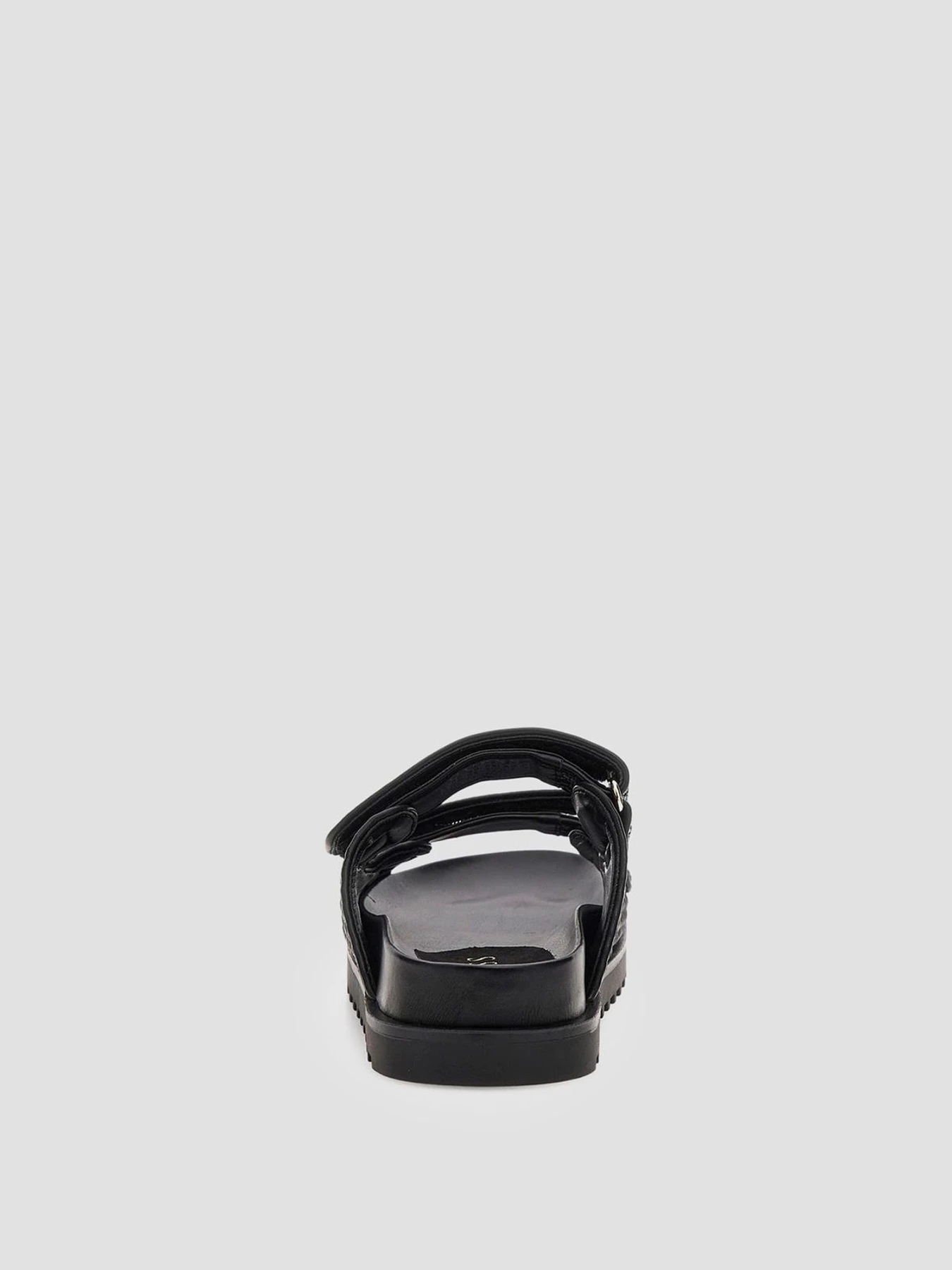 Шлёпанцы GUESS модель FLJFDE.FAP19;BLACK Шлёпанцы GUESS модель FLJFDE.FAP19;BLACK Фото