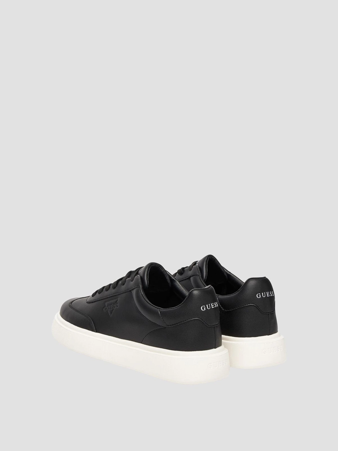 Кросівки GUESS модель FMFPLA.LEA12;BLACK Фото