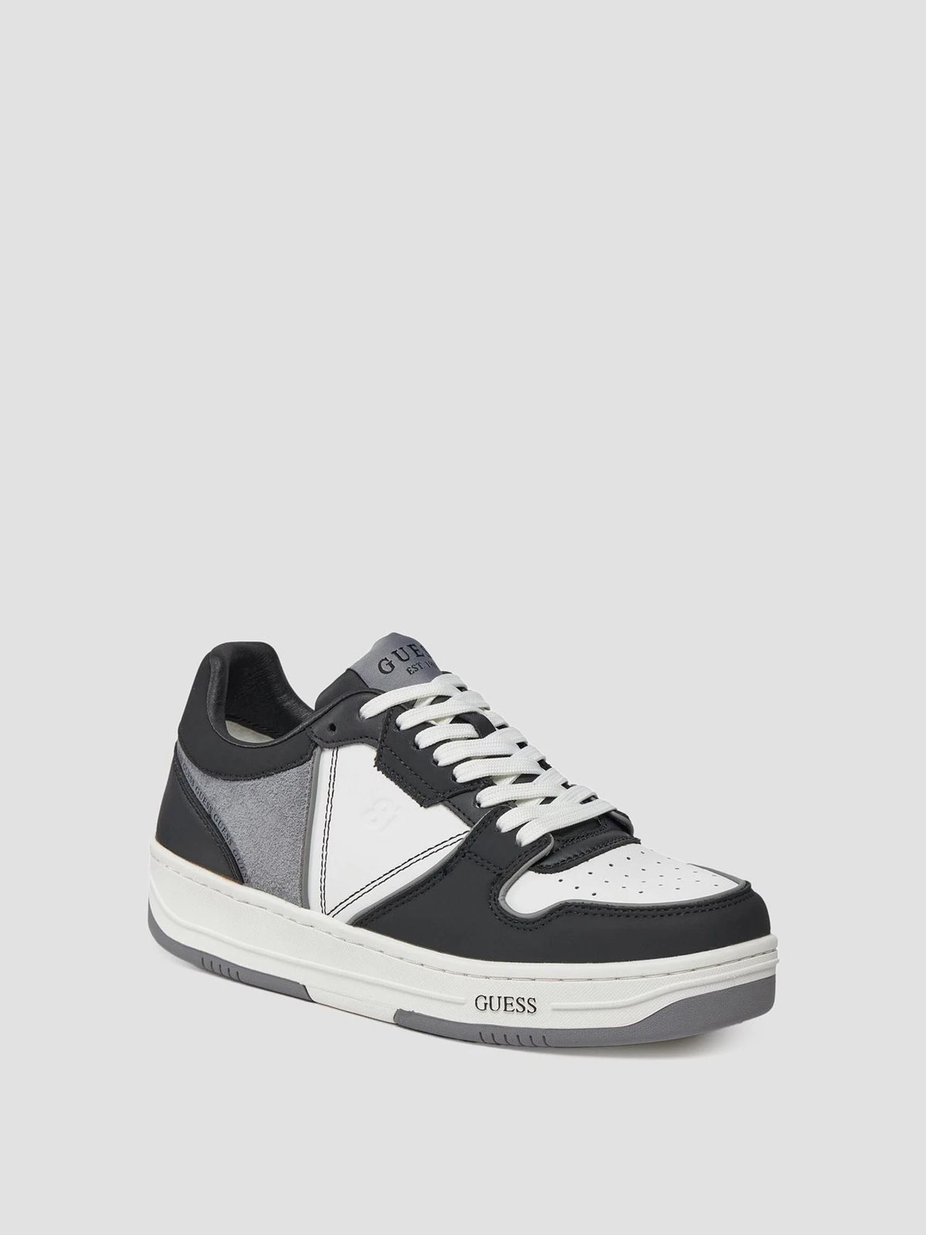 Кроссовки GUESS модель FMPANC.ESU12;GRBLW Фото