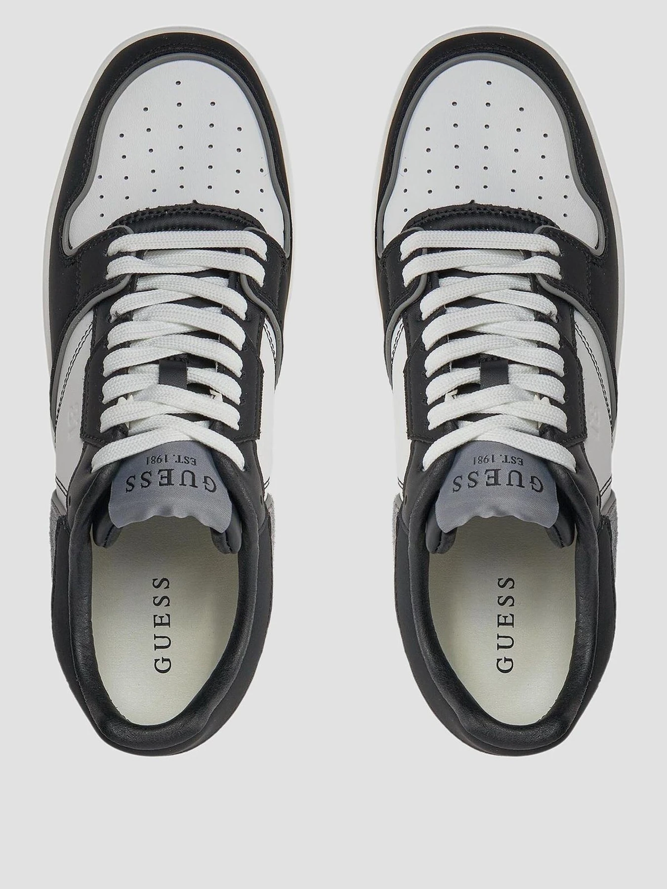 Кроссовки GUESS модель FMPANC.ESU12;GRBLW Фото