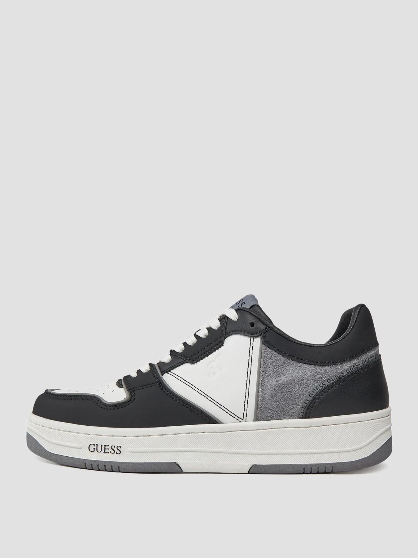 Кроссовки GUESS модель FMPANC.ESU12;GRBLW Фото