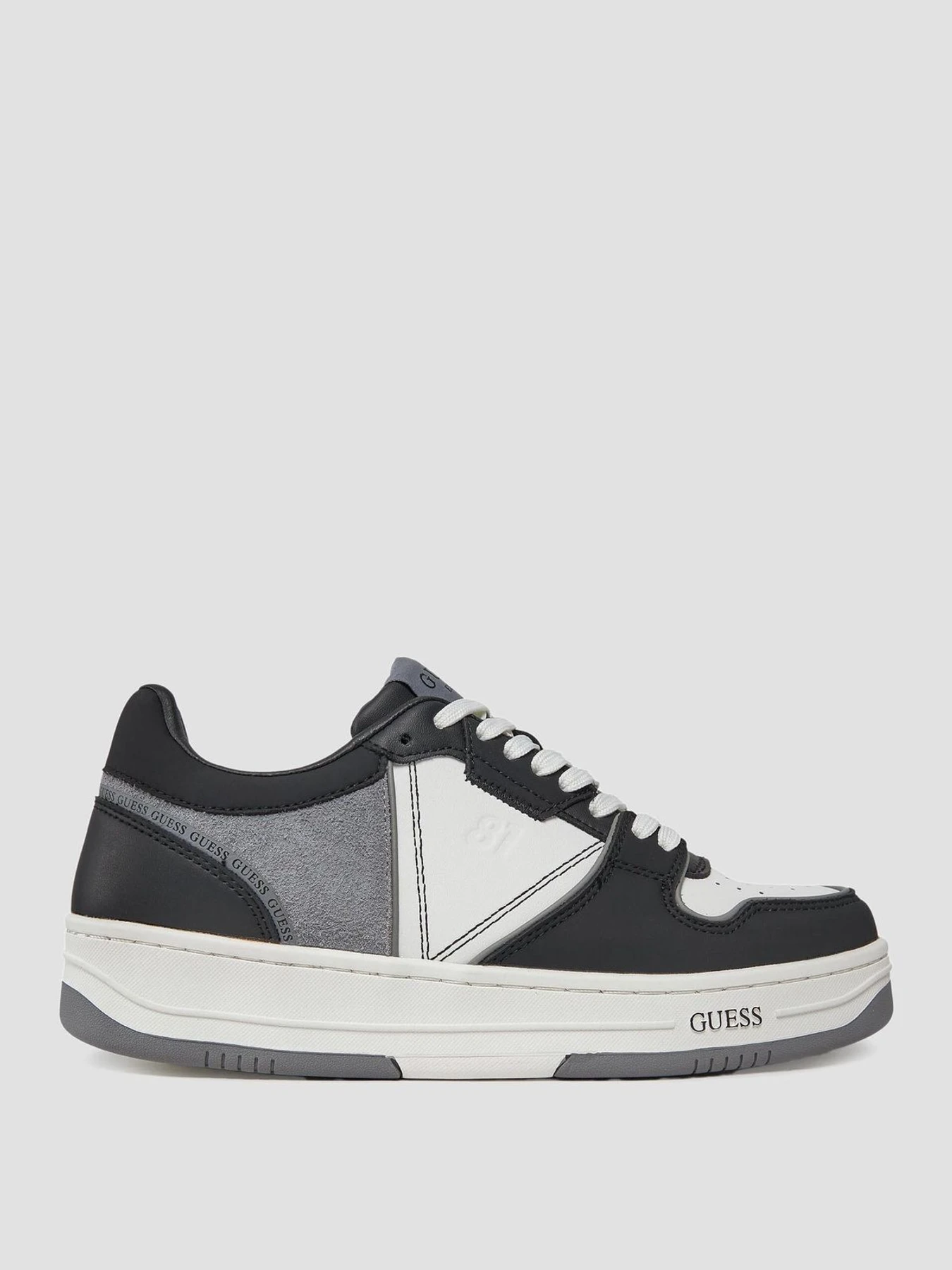 Кроссовки GUESS модель FMPANC.ESU12;GRBLW Фото